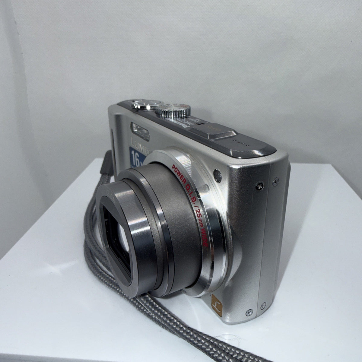 Panasonic LUMIX DMC-TZ10 12.1MP Digital Camera GPS Tested *Minor Screen Issue*