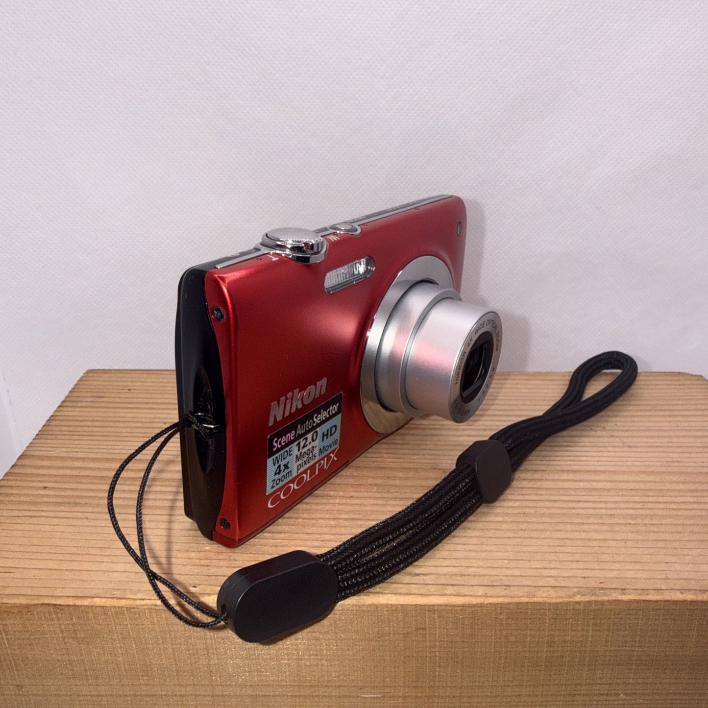 Nikon Coolpix S2550 Digital Camera 12MP Tested + Charger Battery 4GB SD Card
