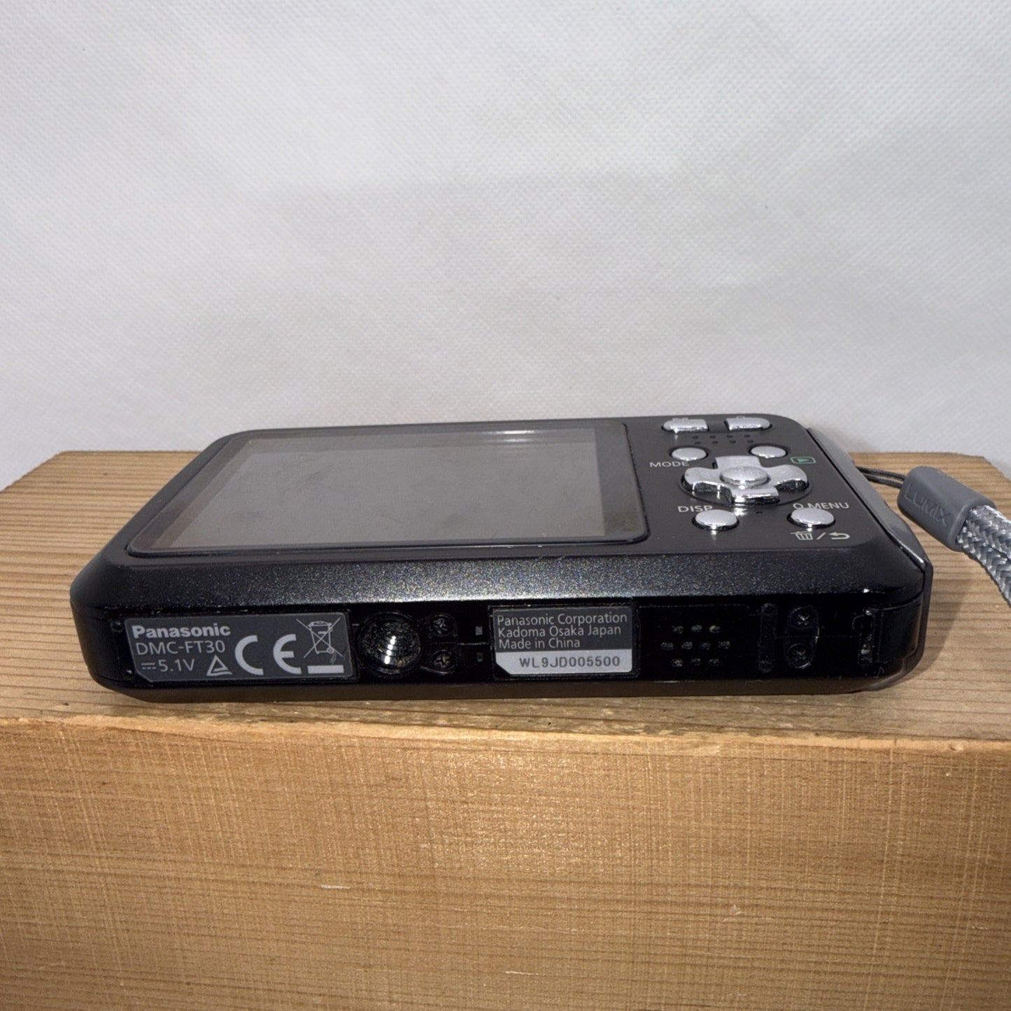 Panasonic Lumix DMC-FT30 16MP Digital Camera Working + Charger Battery Case 16GB