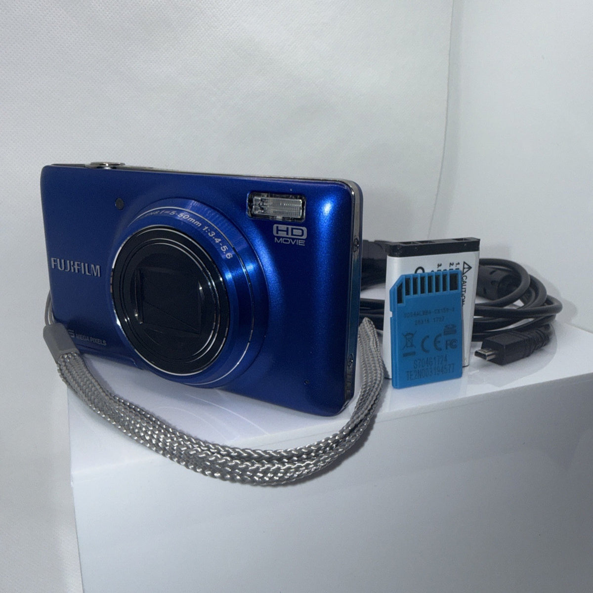 Fujifilm T400 16MP Digital Camera HD Tested Working + Charger Battery 4GB