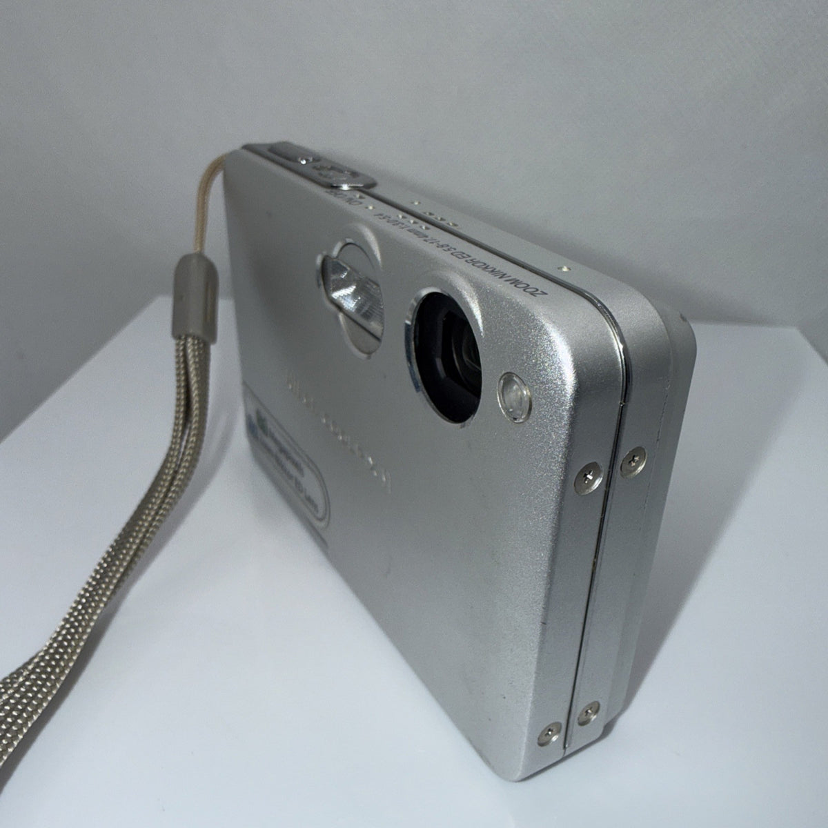 Digital Camera Nikon Coolpix S1 5.1MP Silver Tested Full Working Set Retro Y2K