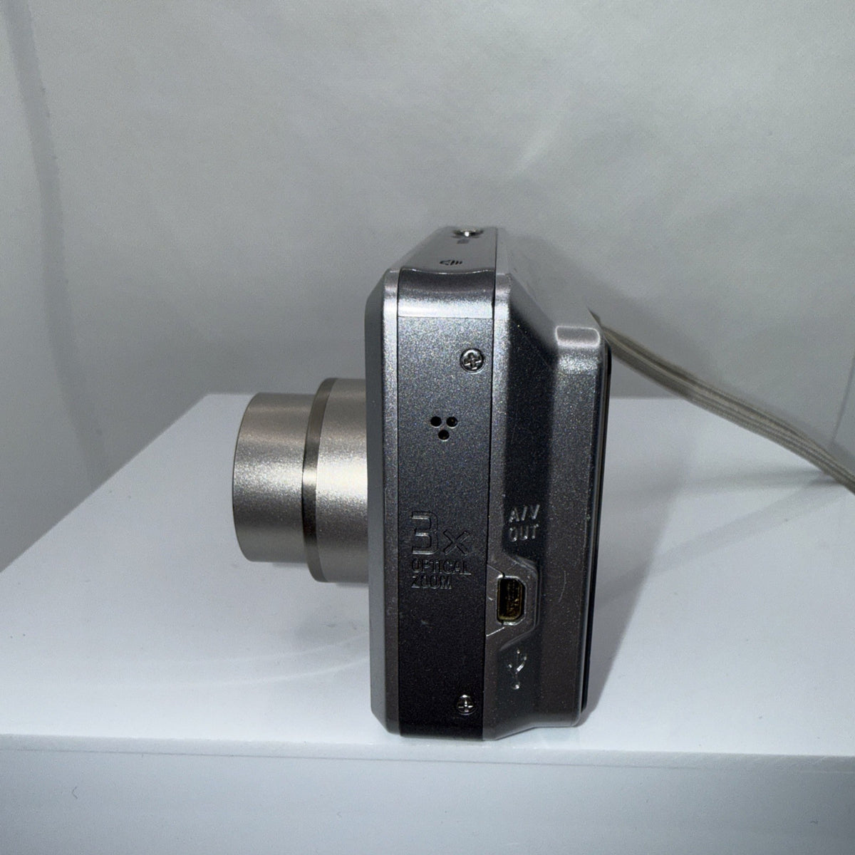Sony Cyber-shot DSC-S730 Digital Camera Tested + Charger Batteries Memory Card