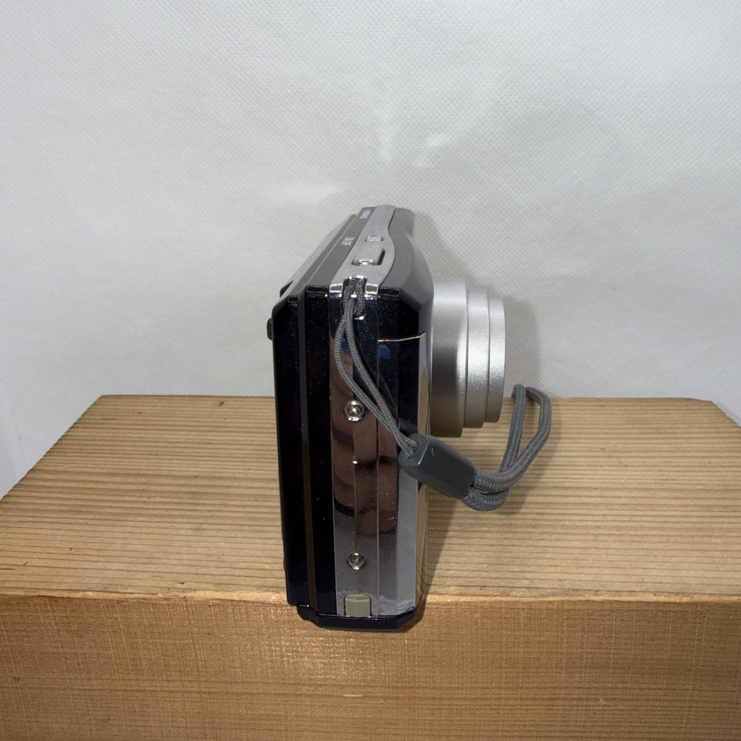 Olympus X-42 Digital Camera 12MP Tested Boxed Plus 1GB XD Card And USB Cable