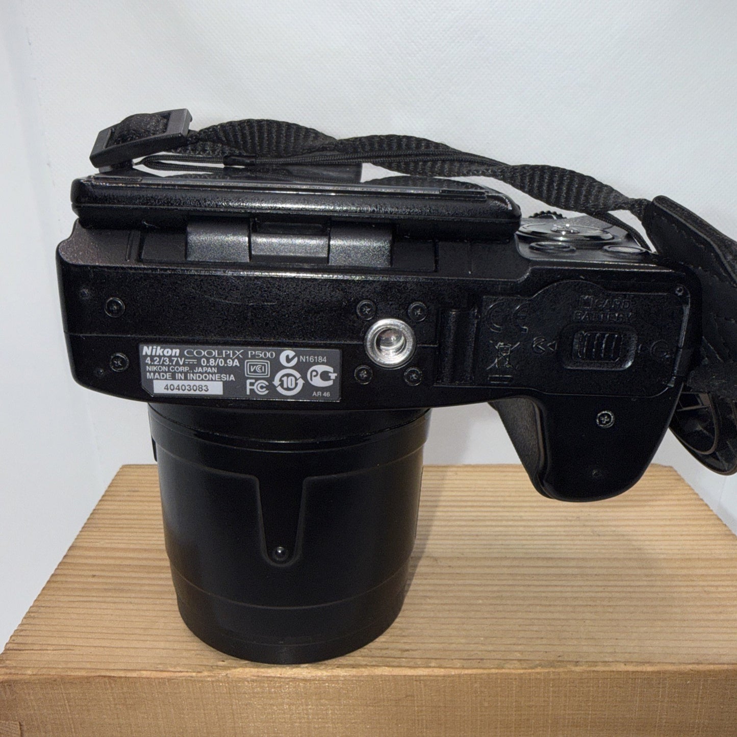 Nikon Coolpix P500 12.1MP Digital Camera 36x Zoom Tested + Charger Battery 4GB
