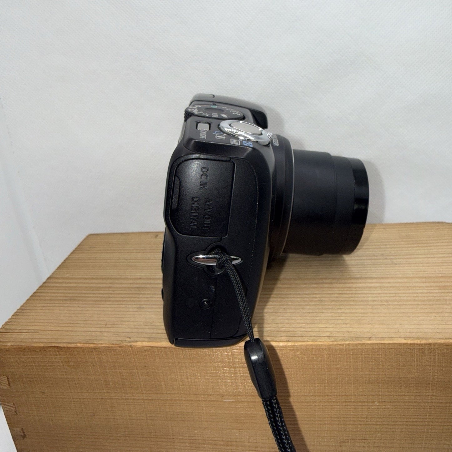 Canon PowerShot SX110 Is 9.0MP Compact Digital Camera Black- Excellent Condition
