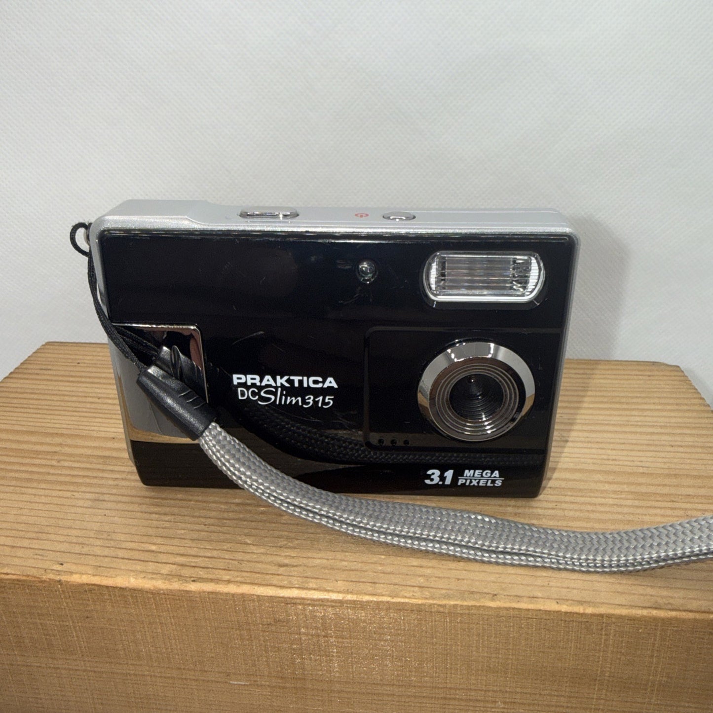 Praktica DC Slim 315 3.1MP Digital Camera Vintage Retro Tested + SD Card