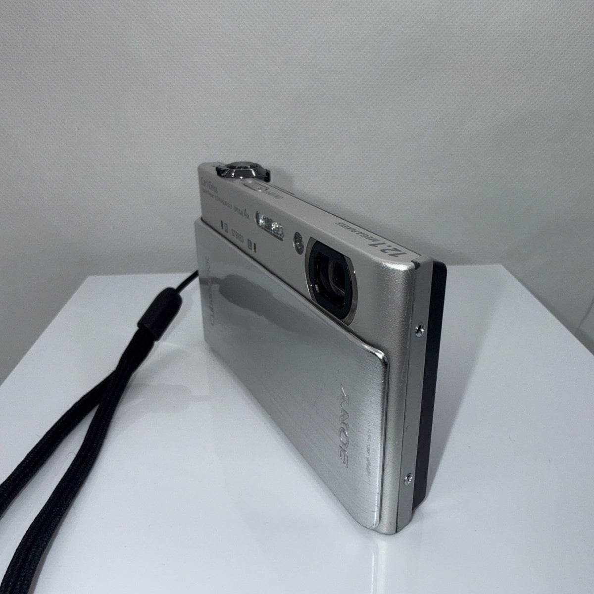 Sony Cyber-shot DSC-T900 12.1MP Digital Camera Tested + Charger Battery Memory