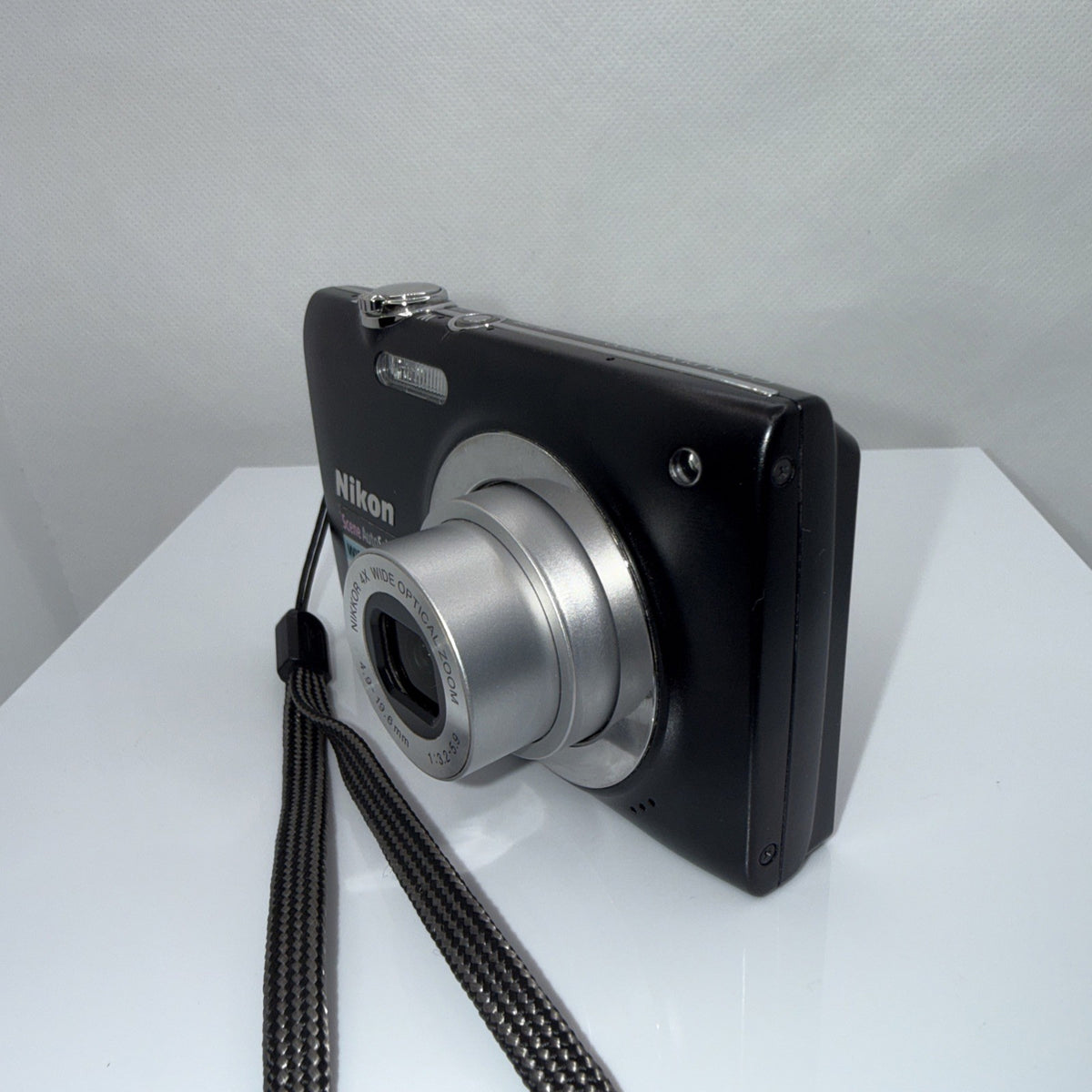 Nikon Coolpix S2500 12MP Digital Camera Tested Working + Charger Battery 16GB