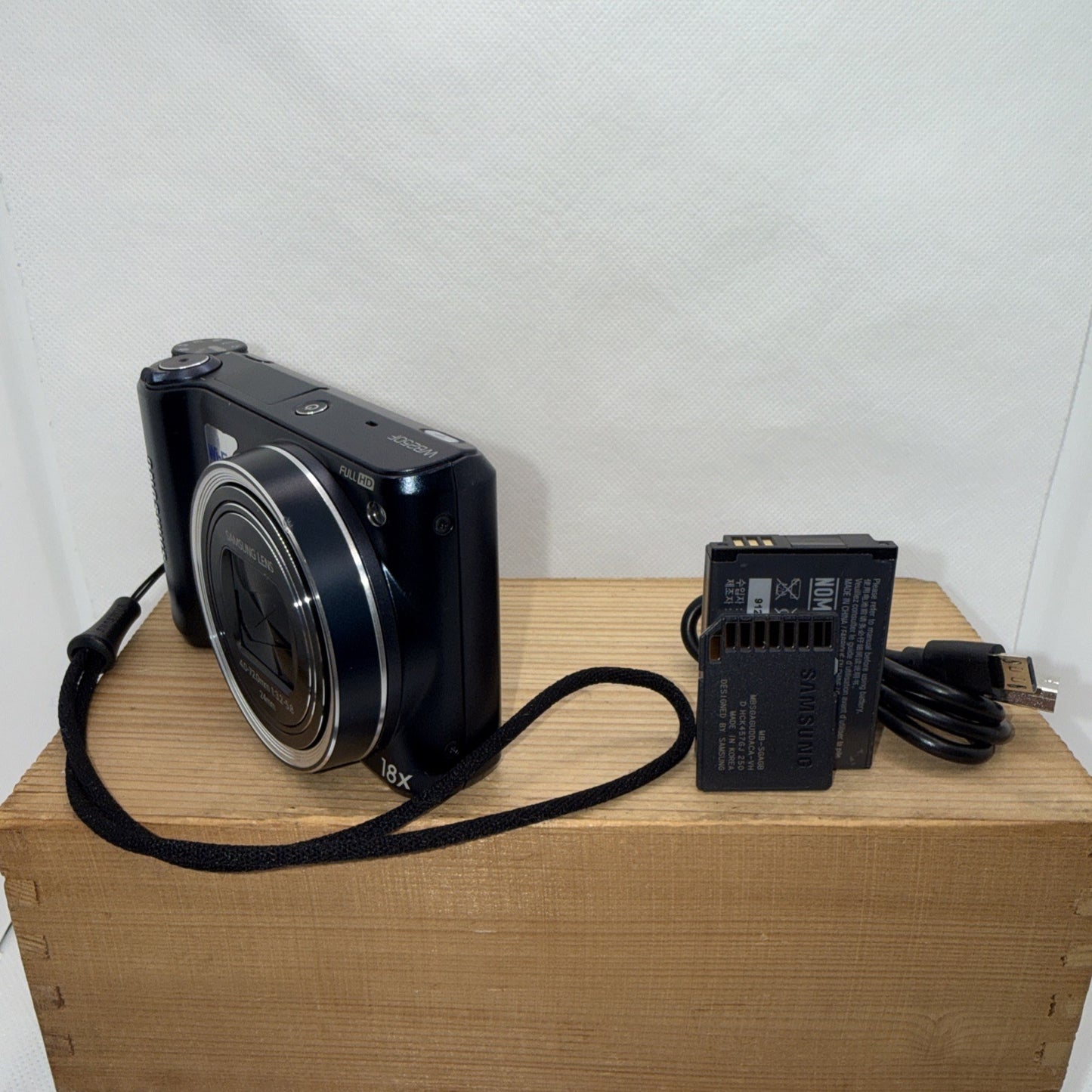Samsung WB250F 14.2MP Digital Camera Dark Blue Tested + Charger Battery 16GB SD