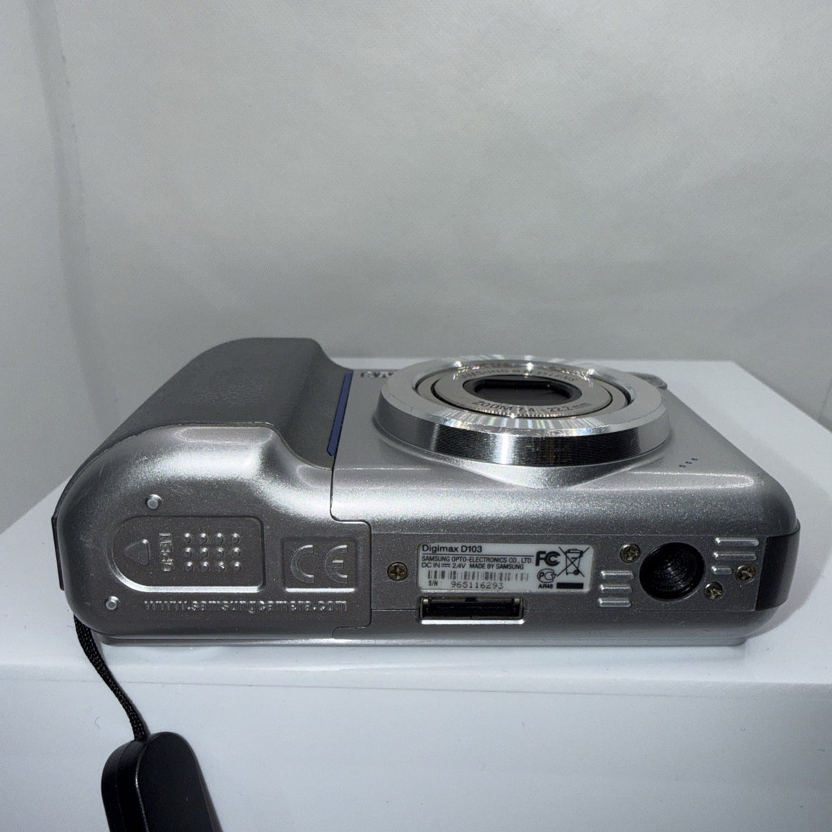 Samsung Digimax D103 10.1MP Digital Camera Tested + Charger Batteries 2GB SD