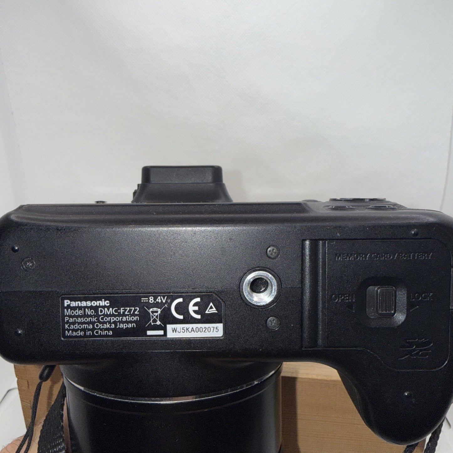 Panasonic Lumix DMC-FZ72 16.1MP Digital Bridge Camera *Minor Lens Issue - Tested