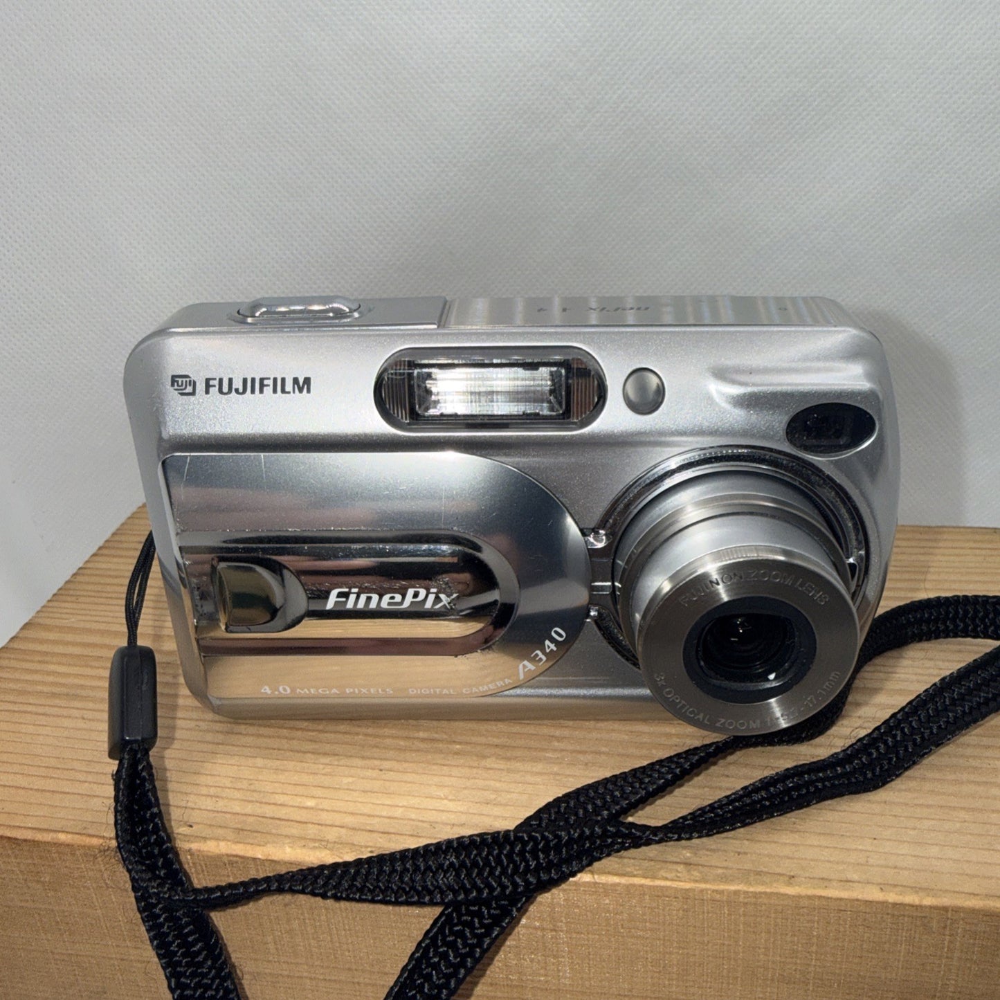 Fujifilm FinePix A340 4.0MP Digital Camera Tested Plus 128MB XD Card Retro Y2K