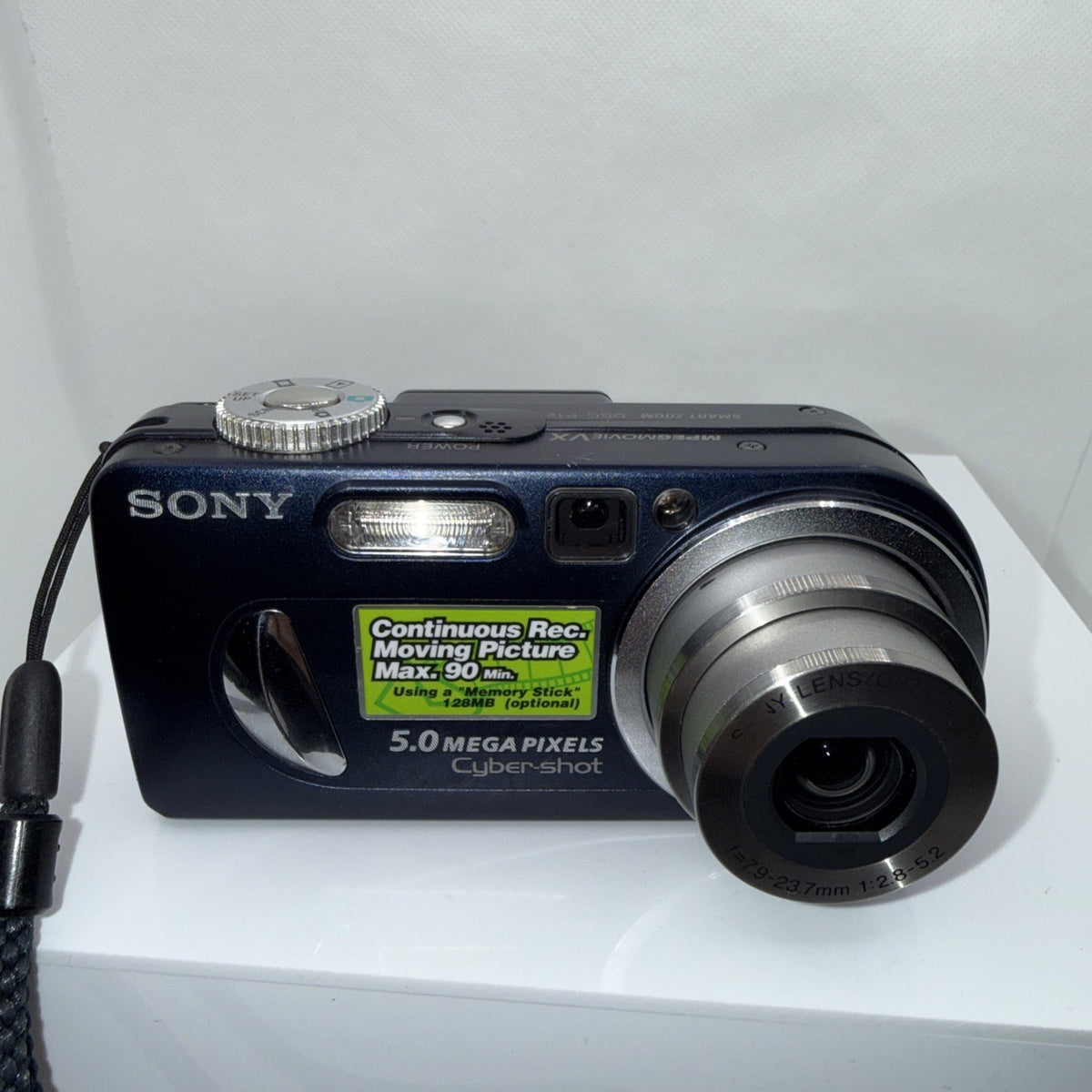 Sony Cybershot DSC-P12 5MP Digital Camera Tested + Charger Battery Memory