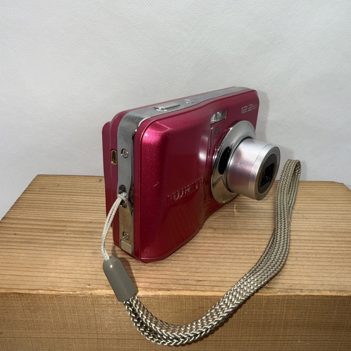 FujiFilm FinePix A235 12.2MP Digital Camera Pink Tested Working + 4GB SD Card