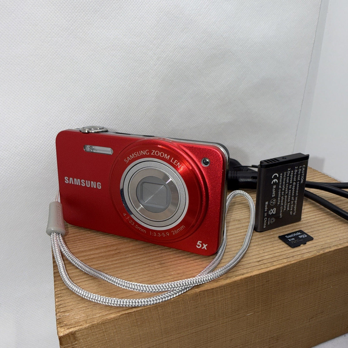 Samsung ST90 14.2MP Digital Camera Tested Working + Charger Battery 2GB SD Card