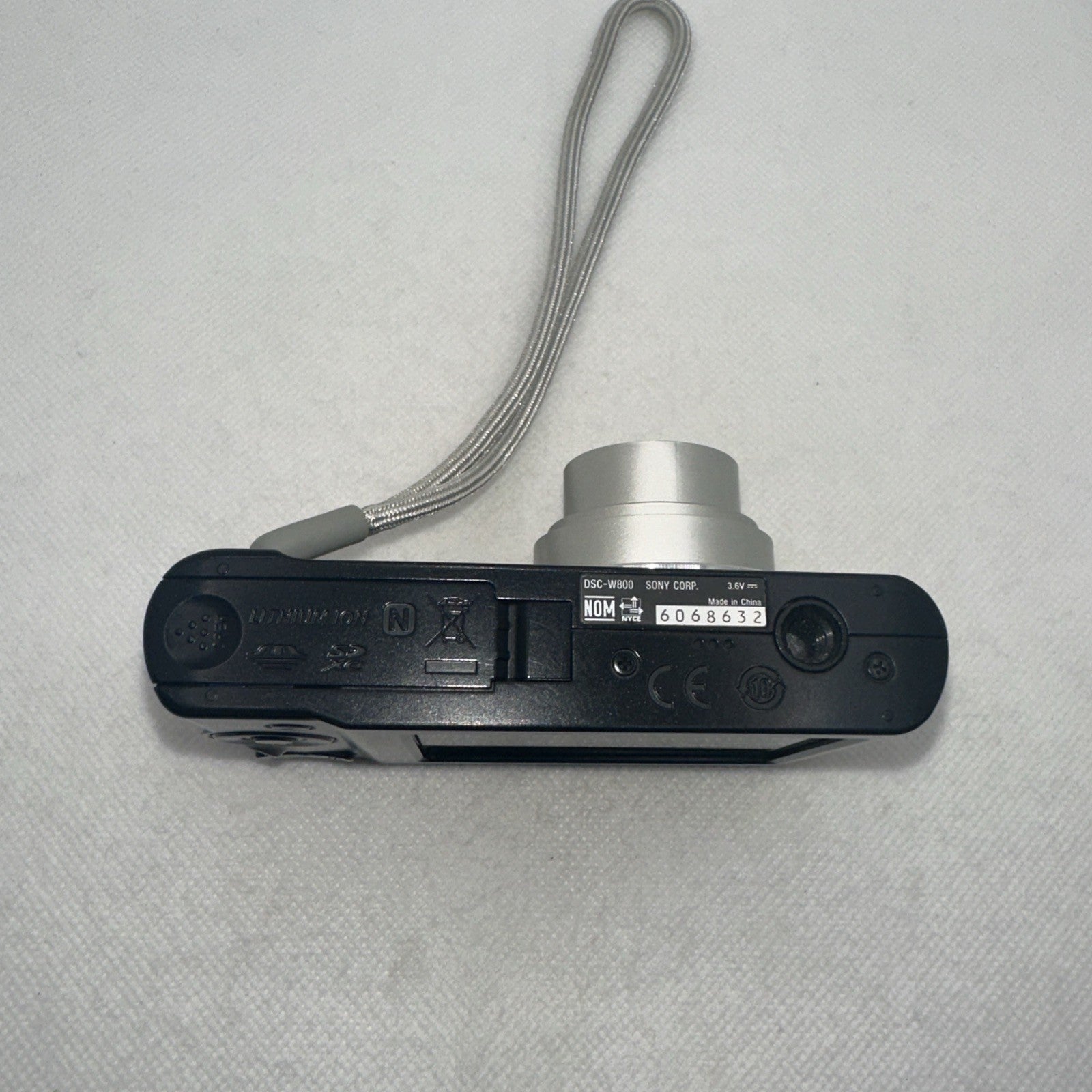 Sony Cyber-shot DSC-W800 20.1MP Digital Camera Tested Charger Battery 16GB Case8