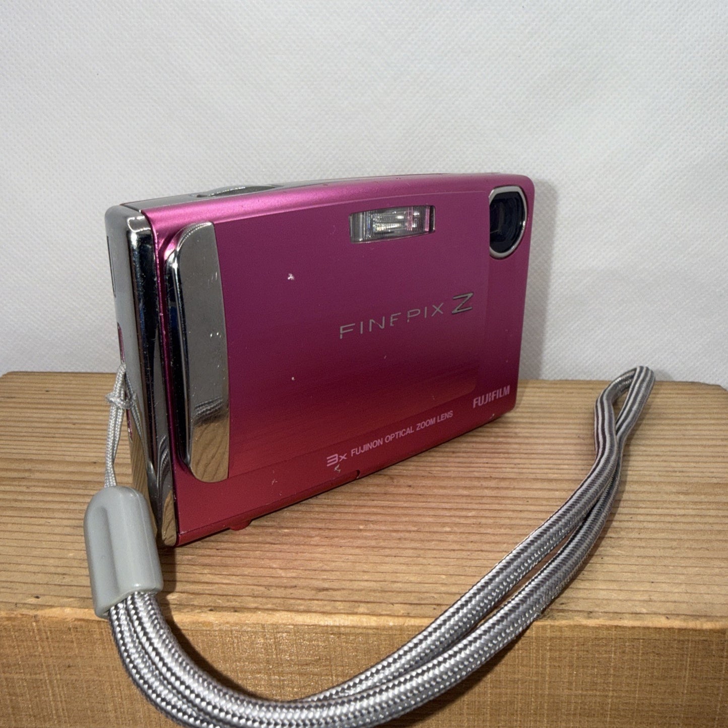 Fujifilm FinePix Z10fd 7.2MP Pink Digital Camera Tested + Charger Battery 4GB SD