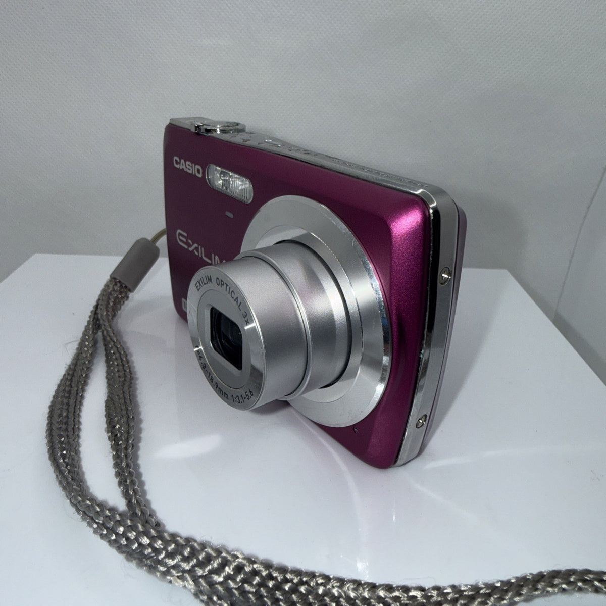 Casio Digital Camera Exilim EX-Z35 12.1MP Pink Tested + Charger Battery Case 4GB