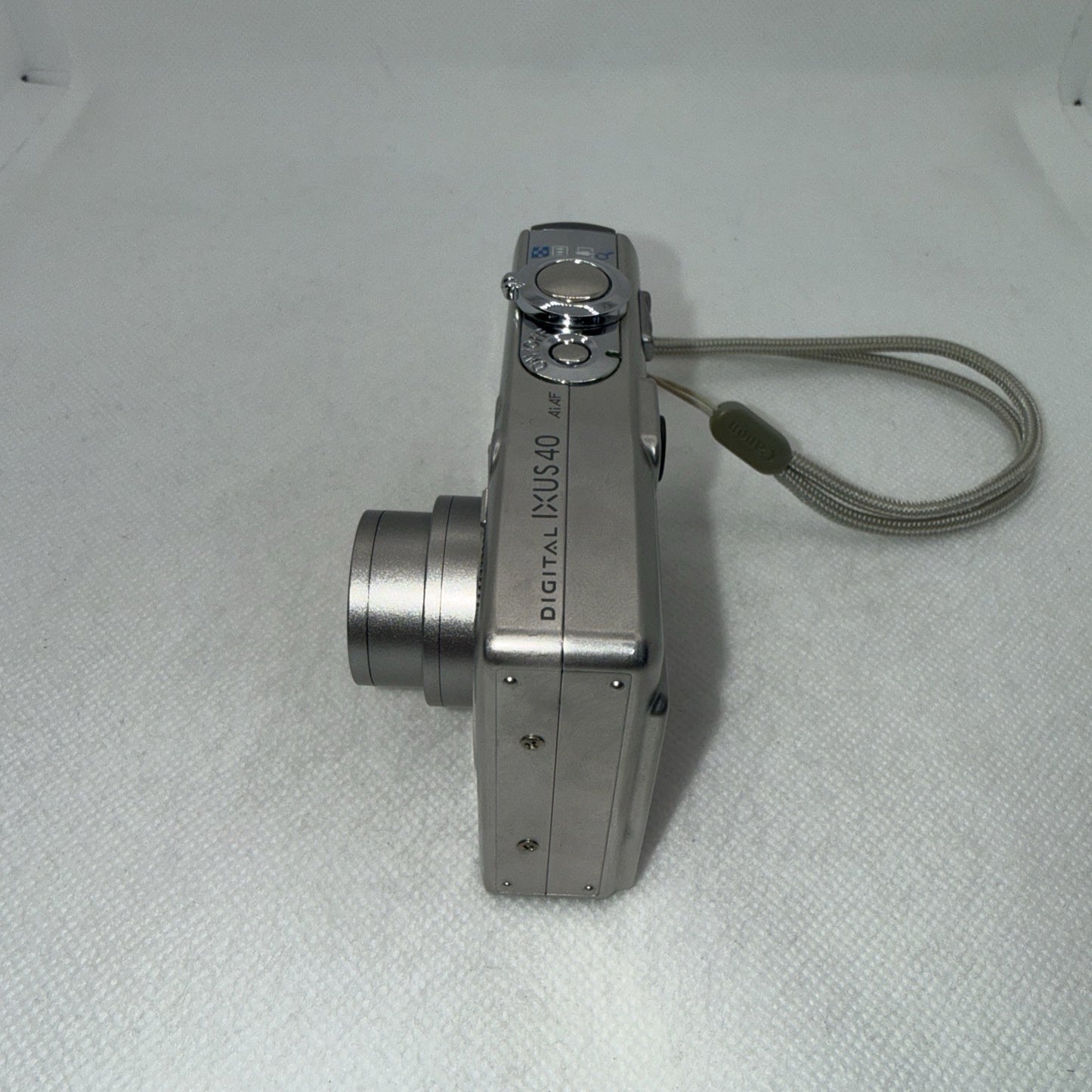 Canon IXUS 40 4.0MP Digital Camera Tested Plus Charger Battery 2GB SD Card Retro5