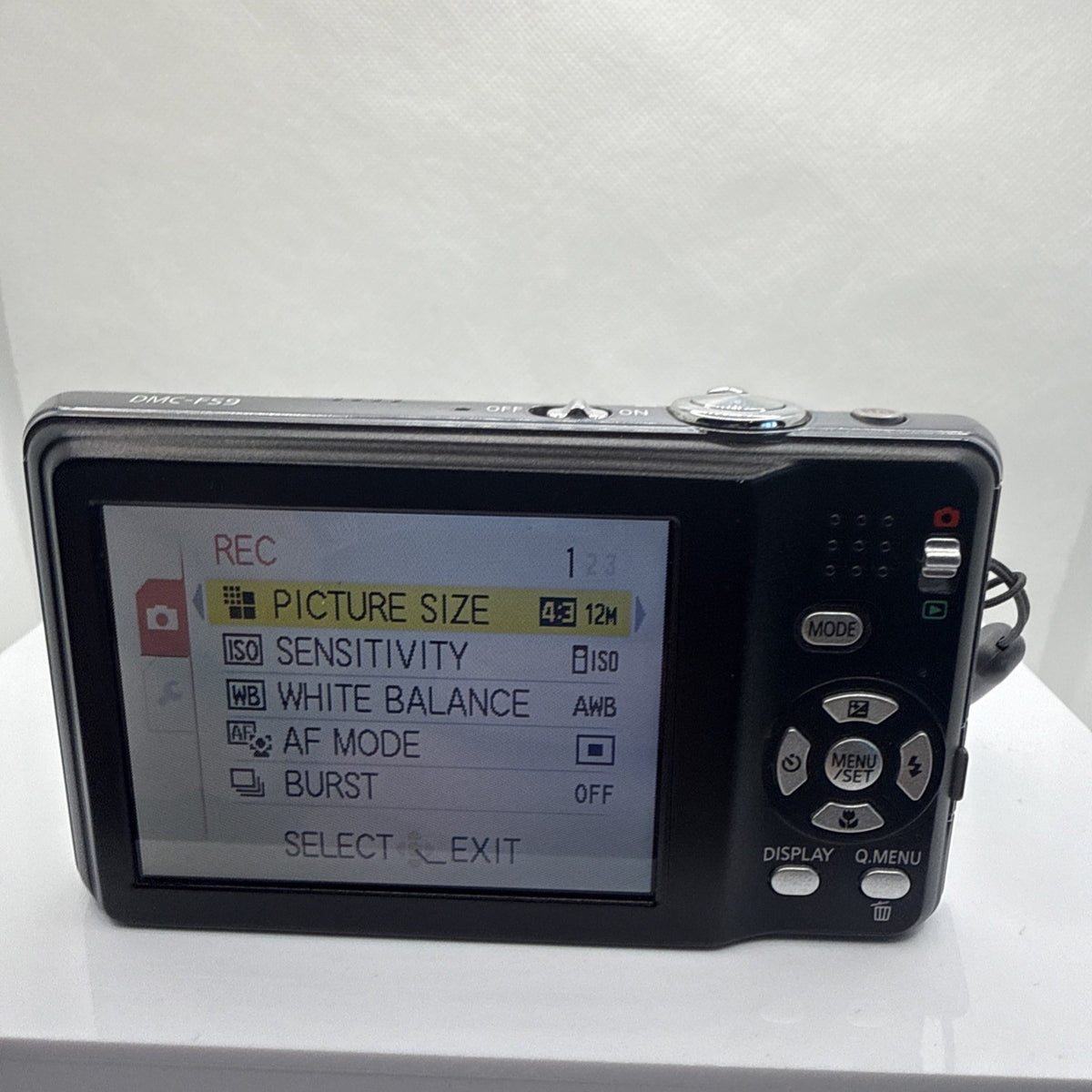 Digital Camera Panasonic Lumix DMC-FS9 12.1MP Tested + Charger Battery 4GB SD