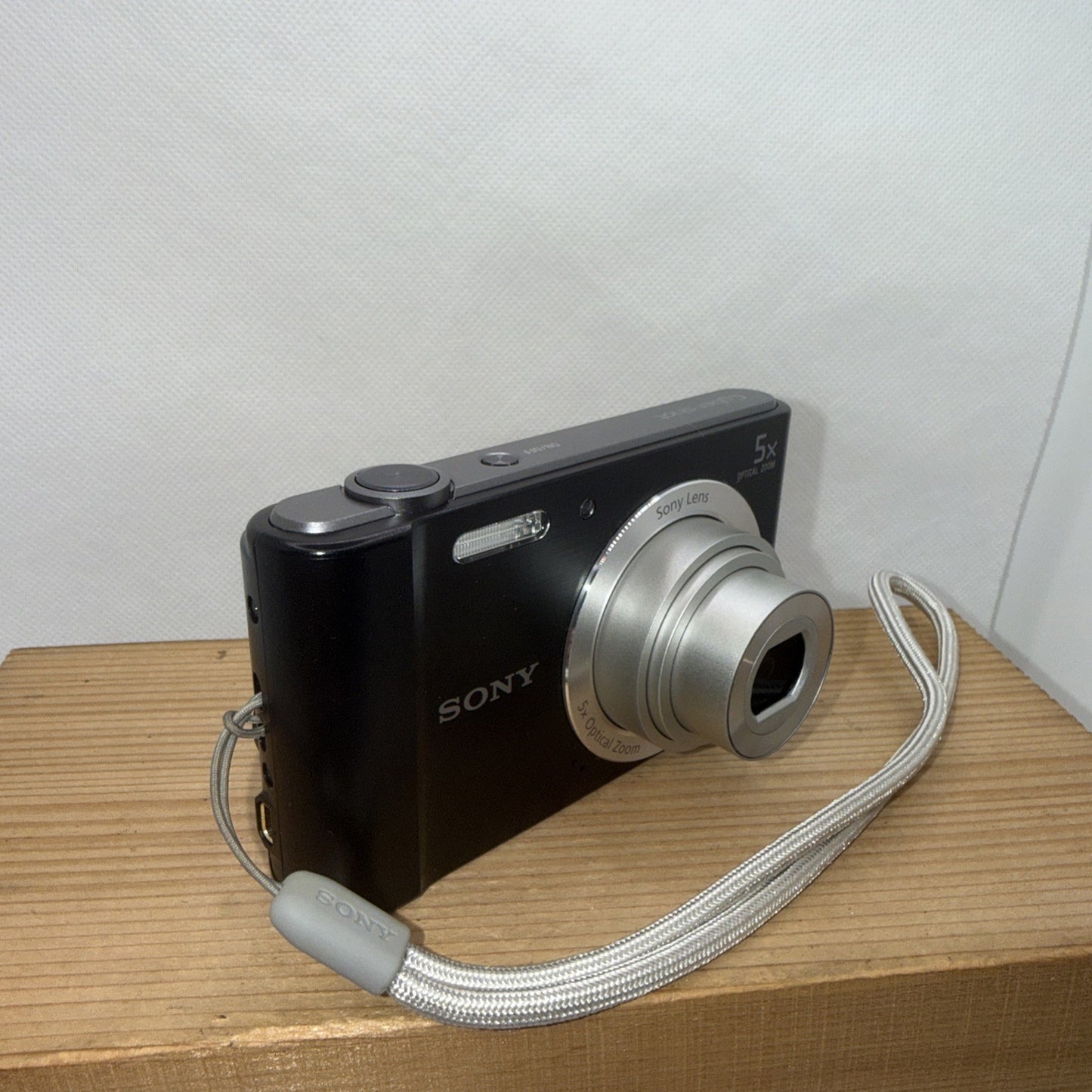 Sony Cybershot DSC-W800 20.1MP Digital Camera Tested + Charger Battery 4GB Case