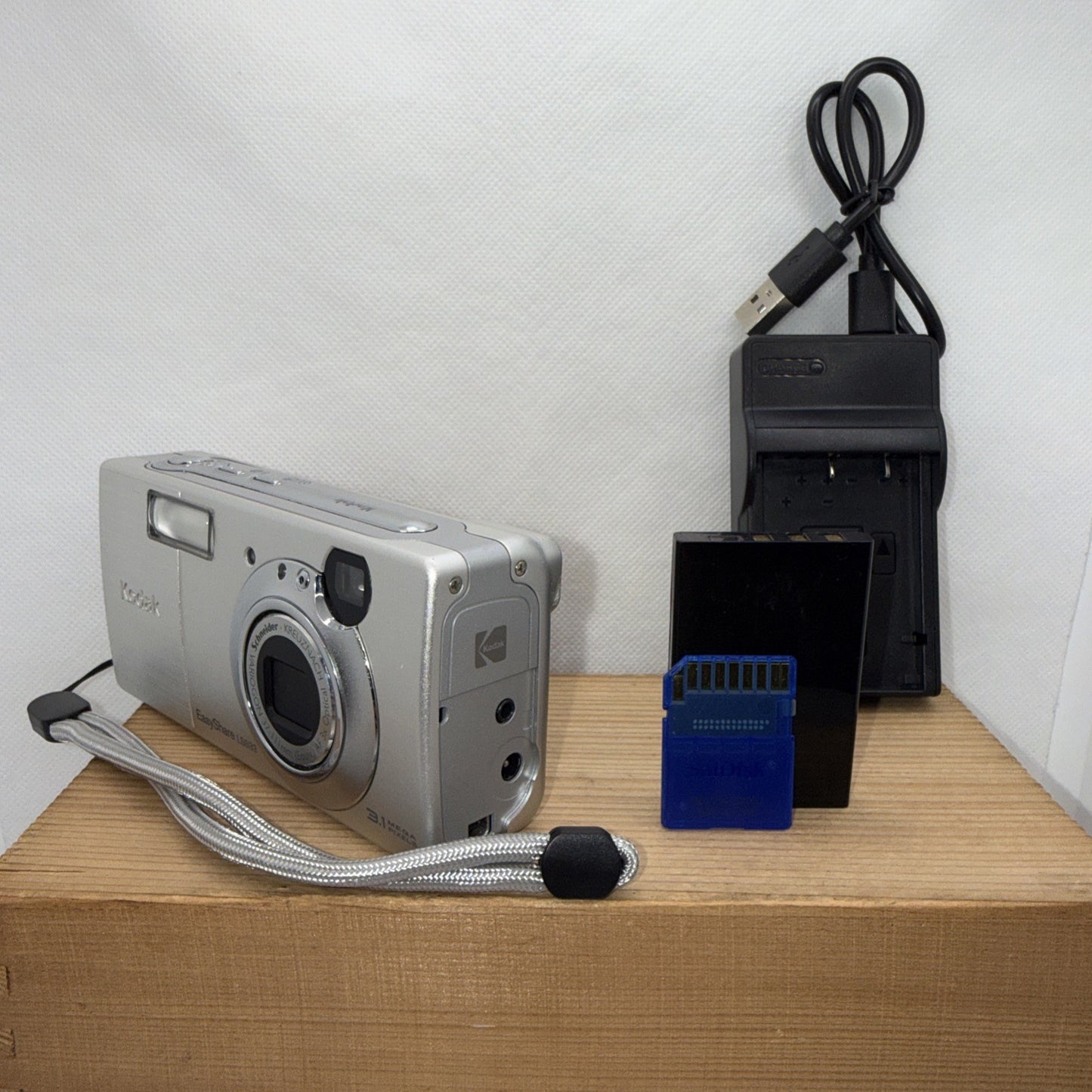 Kodak Digital Camera EasyShare LS633 3.1MP Tested + Charger Battery 1GB SD Card