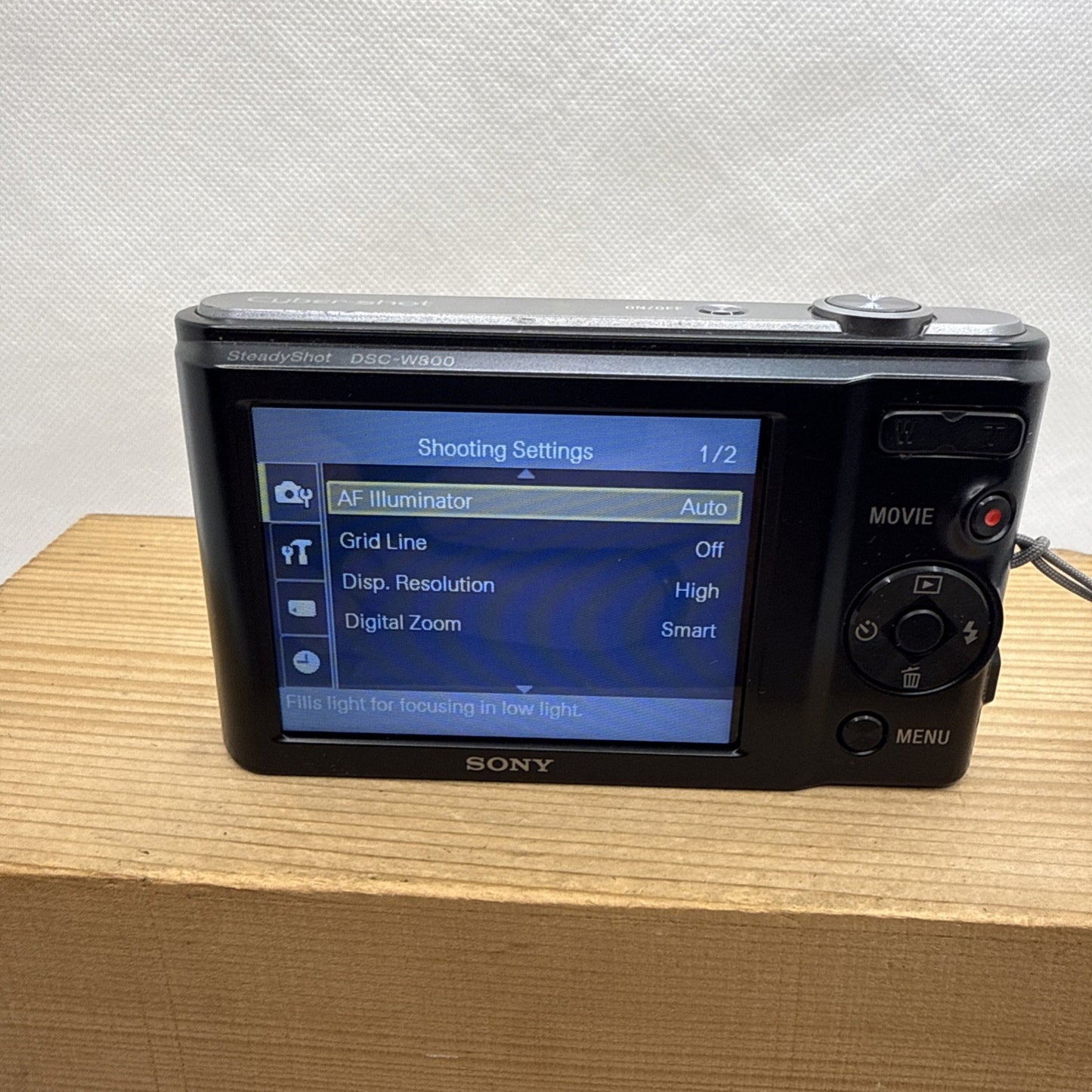 Sony Cybershot DSC-W800 20.1MP Digital Camera Tested + Charger Battery 4GB Case