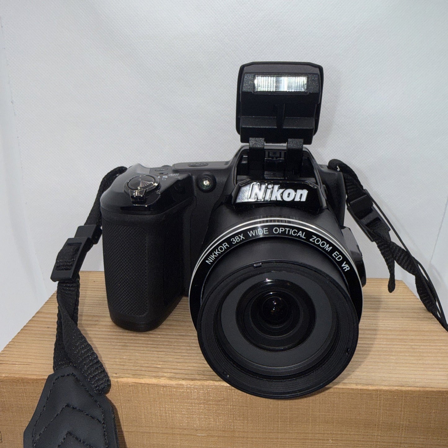 Nikon COOLPIX L840 Digital Bridge Camera 16MP 38x Optical Zoom Full HD Tested