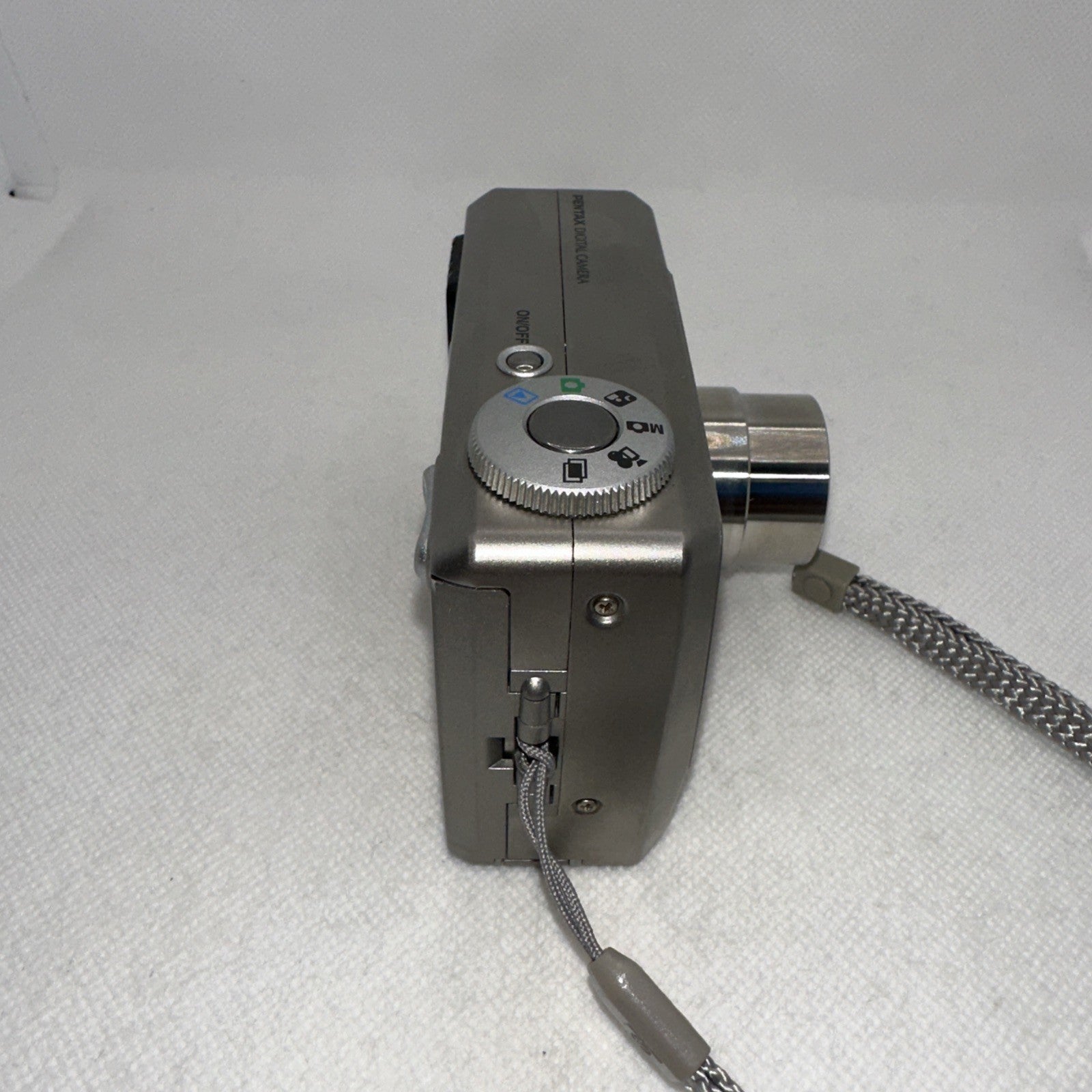 Vintage Pentax Optio 430 4MP Digital Camera Tested Plus Charger Battery Memory6