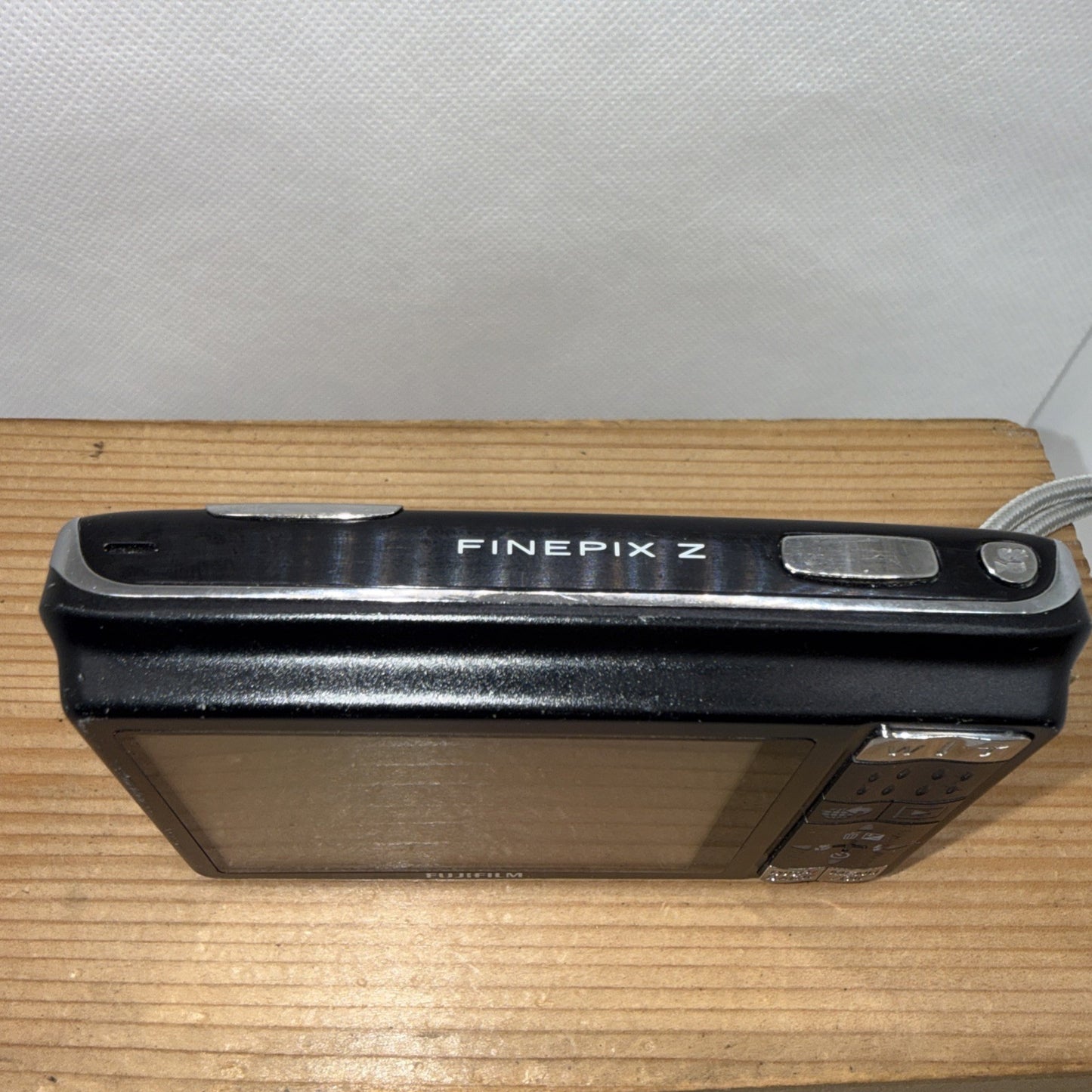 Fujifilm FinePix Z70 Digital Camera 12.2MP Tested + Charger Battery 4GB SD Card
