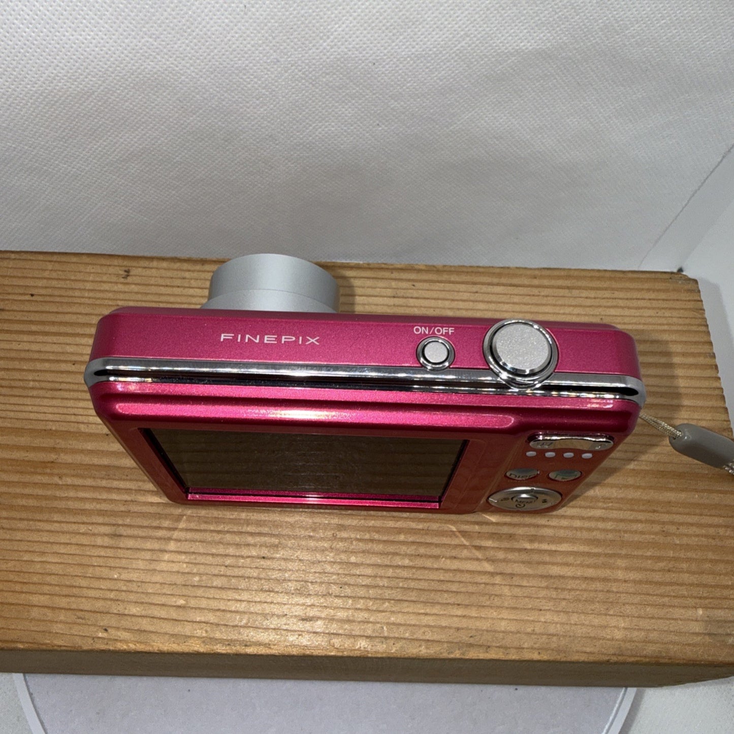 Fujifilm FinePix J J28 10.2MP Pink Digital Camera Working + Charger Battery 16GB