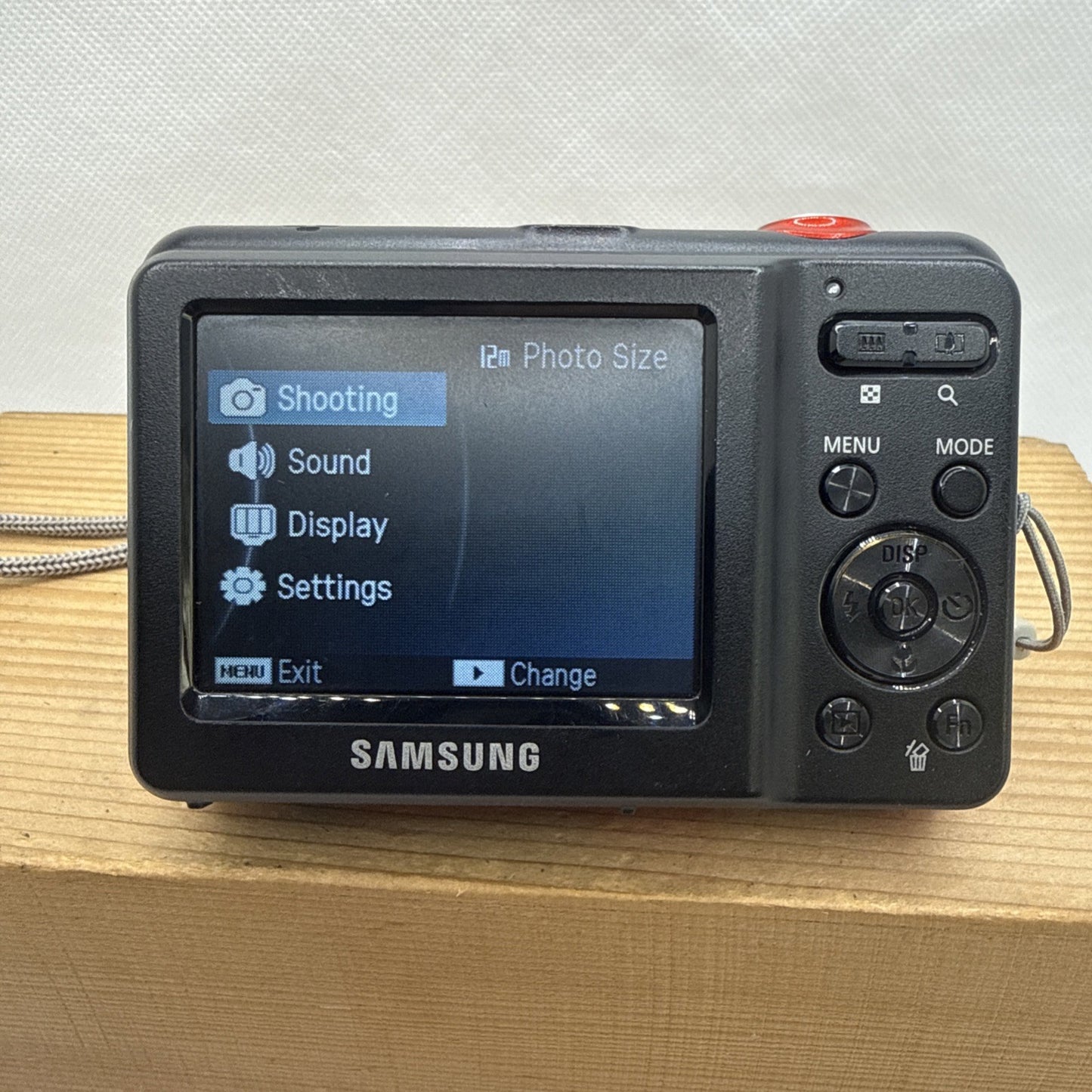 Samsung ES9 Digital Camera 12.2 MP Tested Working Plus 4GB SD Memory Card