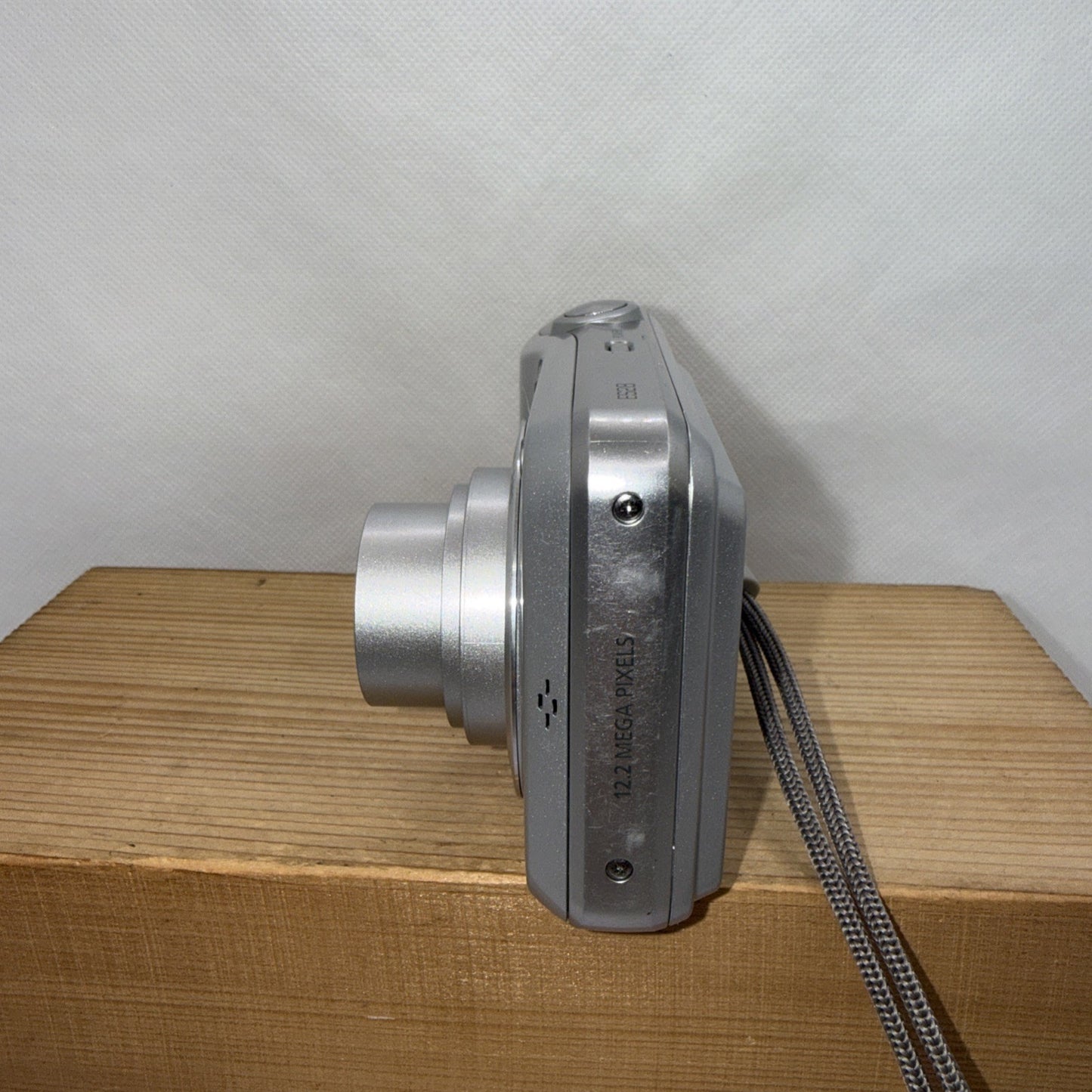 Samsung ES Series ES28 12.2MP Digital Camera Tested + 4GB SD Memory Card