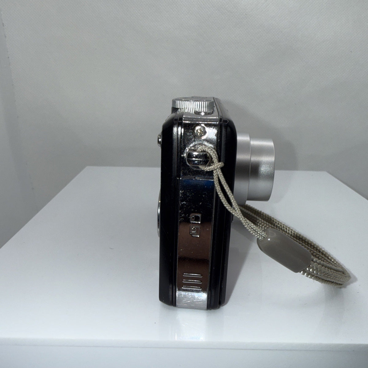 Kodak EasyShare M1063 10.3MP Digital Camera Tested + Charger Battery 4GB SD