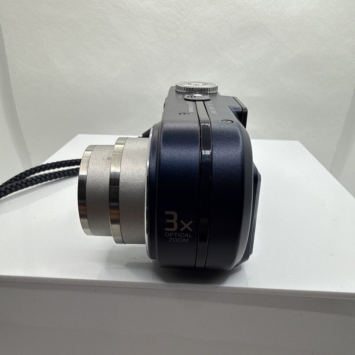 Sony Cybershot DSC-P12 5MP Digital Camera Tested + Charger Battery Memory