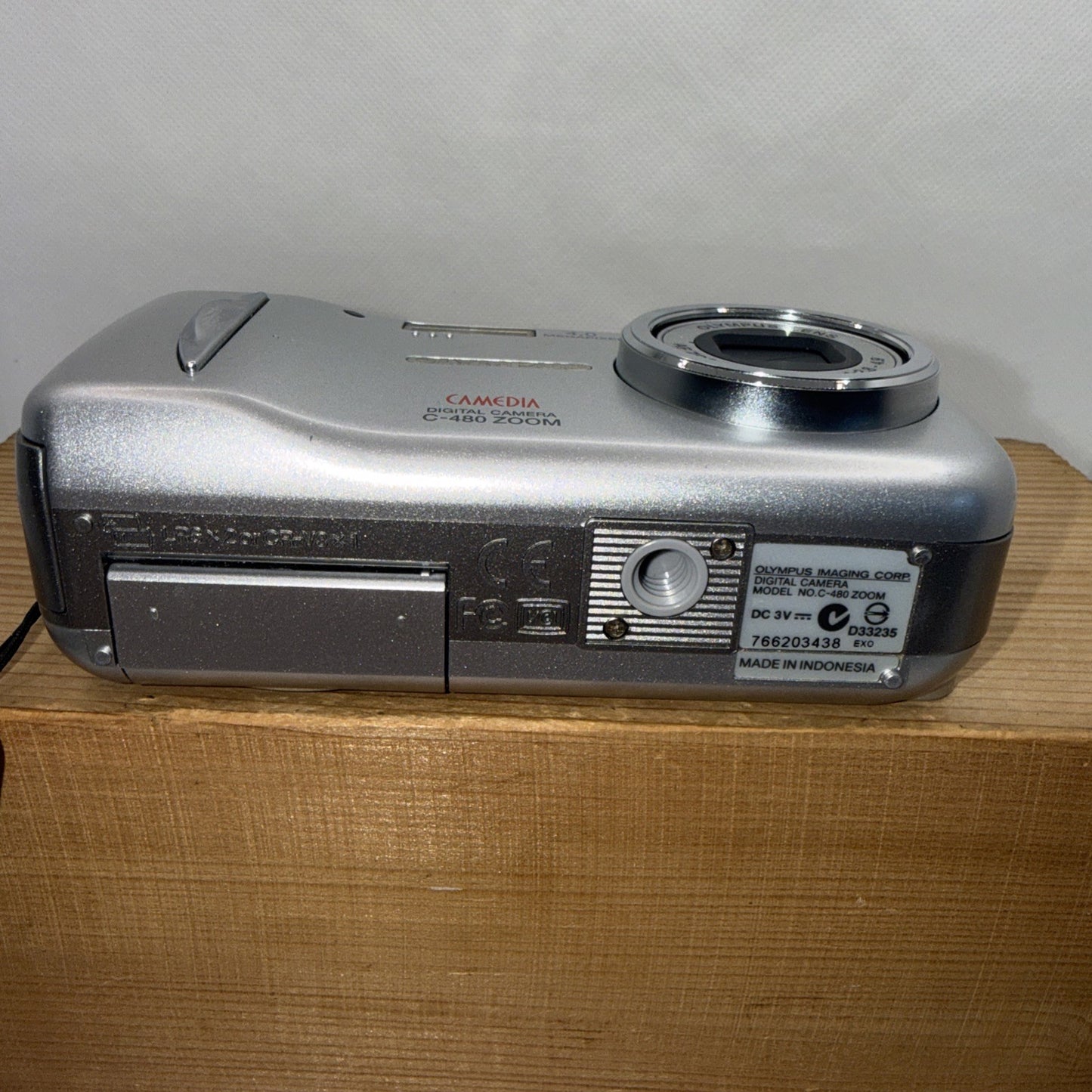 Olympus Camedia C-480 Zoom 4MP Digital Camera Working + XD Card & Reader VGC