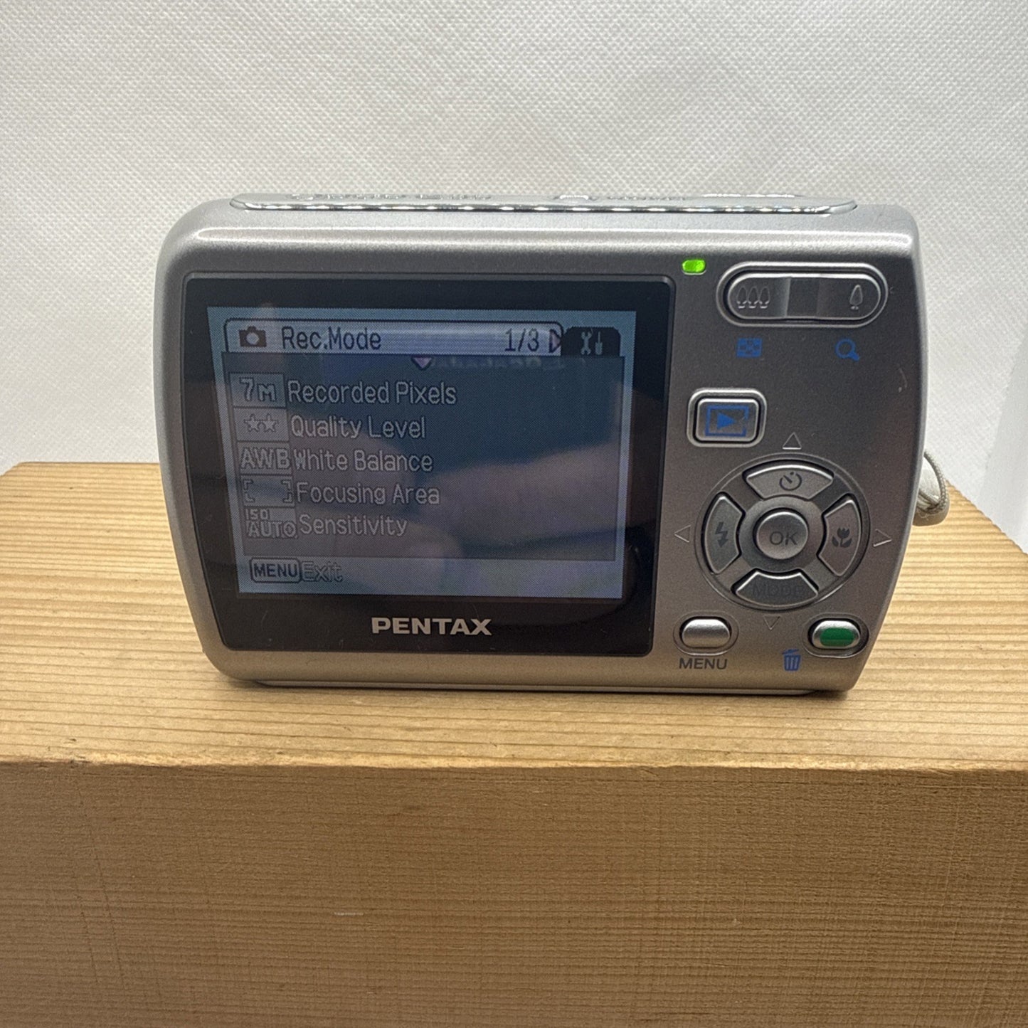 Pentax Optio E35 7.1MP Digital Camera Silver Tested