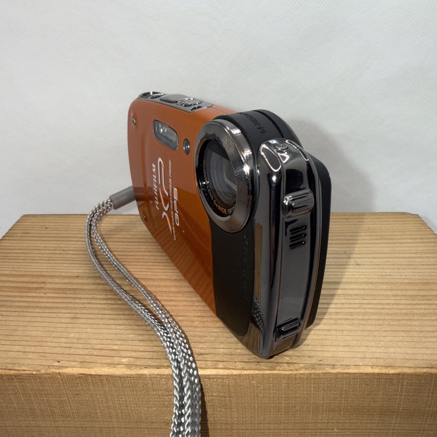 Fujifilm Digital Camera FinePix XP30 14.0MP Underwater Working + Accessories