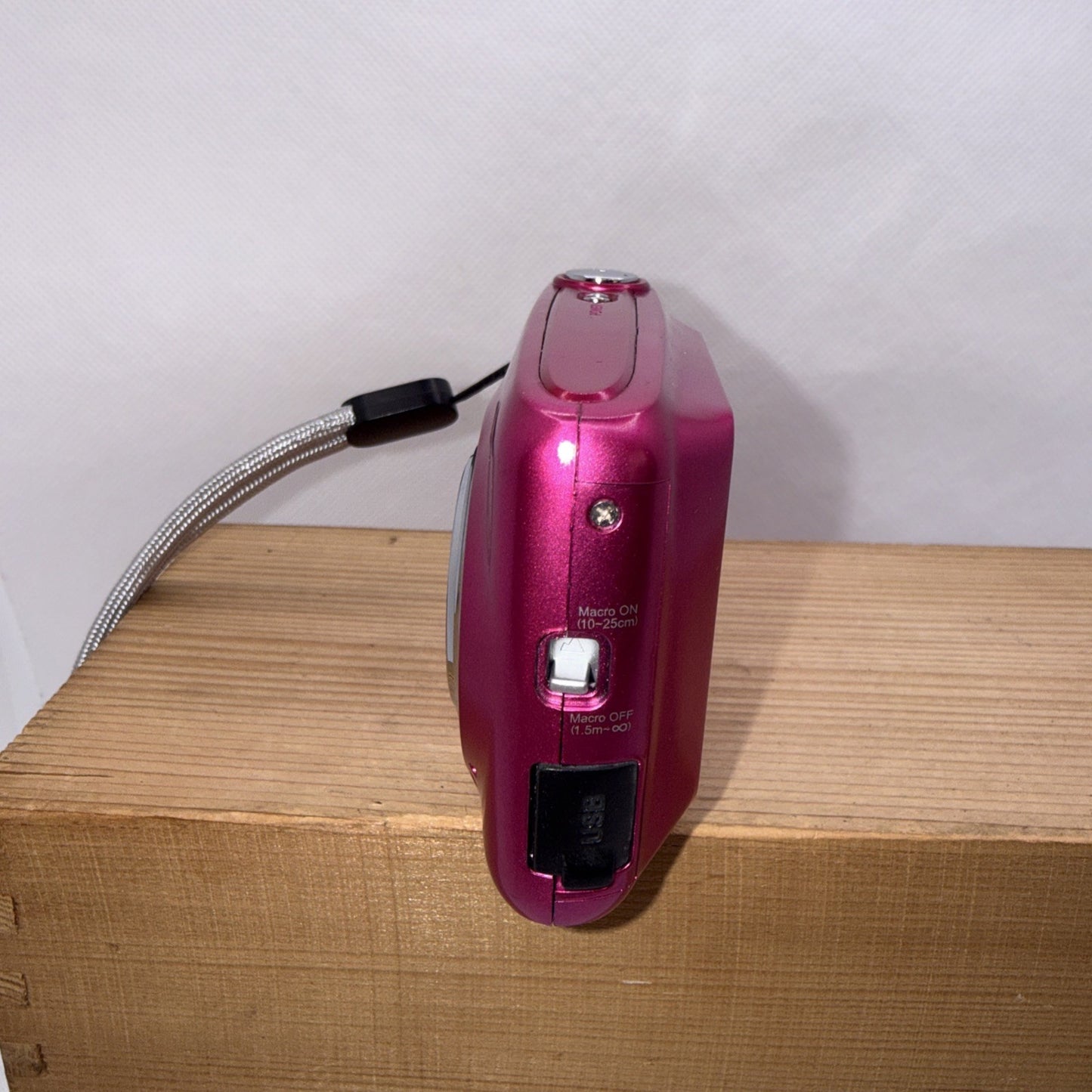 Vivitar Vivicam X022 10.1MP Compact Digital Camera Pink Tested + 4GB SD Card