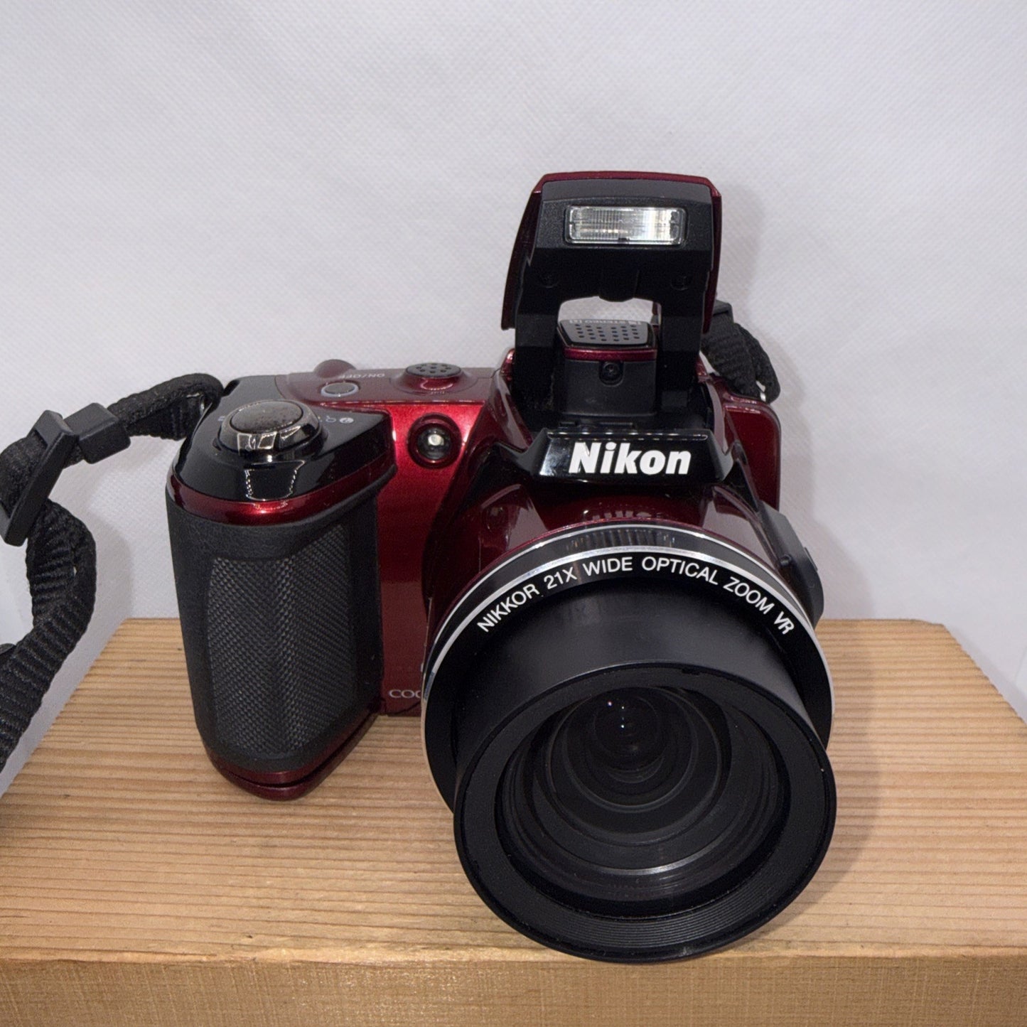 Nikon Coolpix L120 14.1MP Ruby Red Digital Bridge Camera Working + 4GB SD VGC