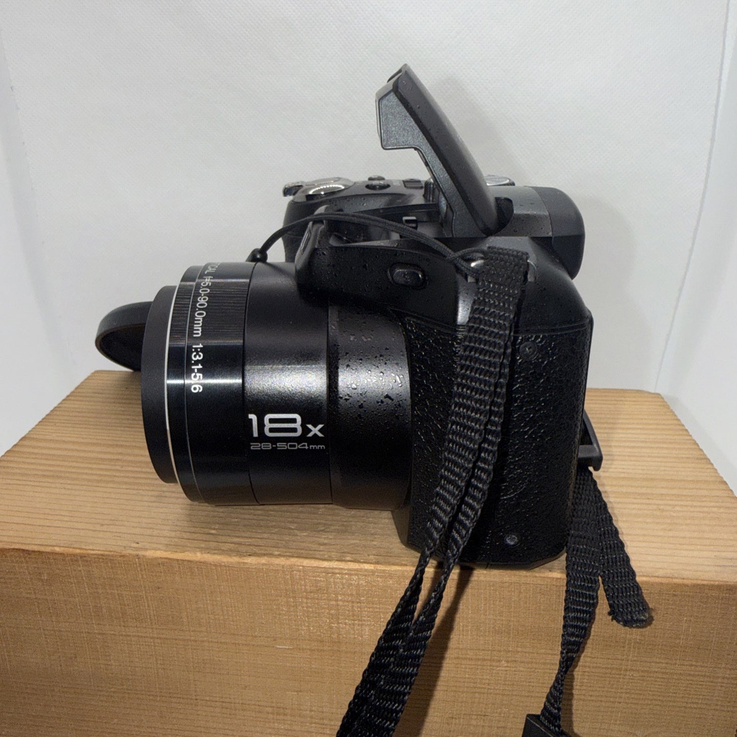 Fujifilm FinePix S Series S2950 14.0MP Digital Camera Tested + 4GB SD Card