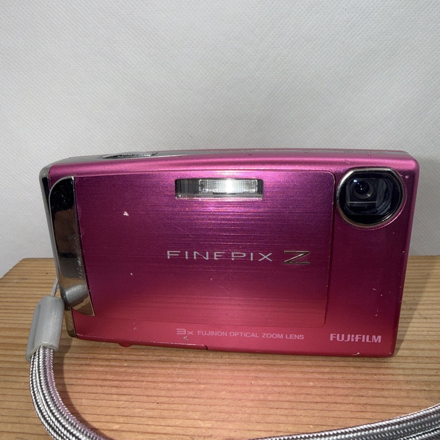 Fujifilm FinePix Z10fd 7.2MP Pink Digital Camera Tested + Charger Battery 4GB SD