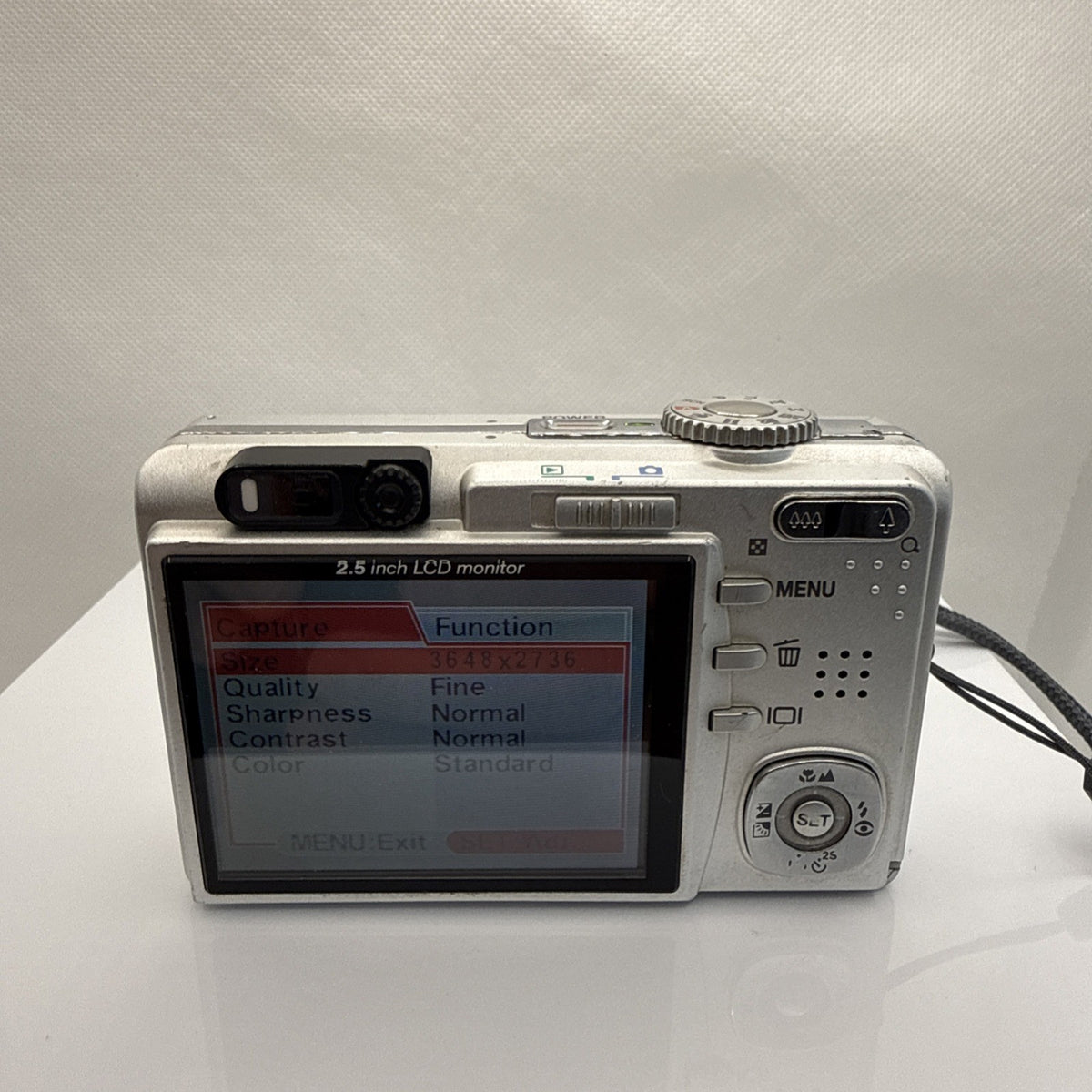 Digital Camera Vivitar Vivicam X30 10.1MP Tested Working + Charger Battery 4GB