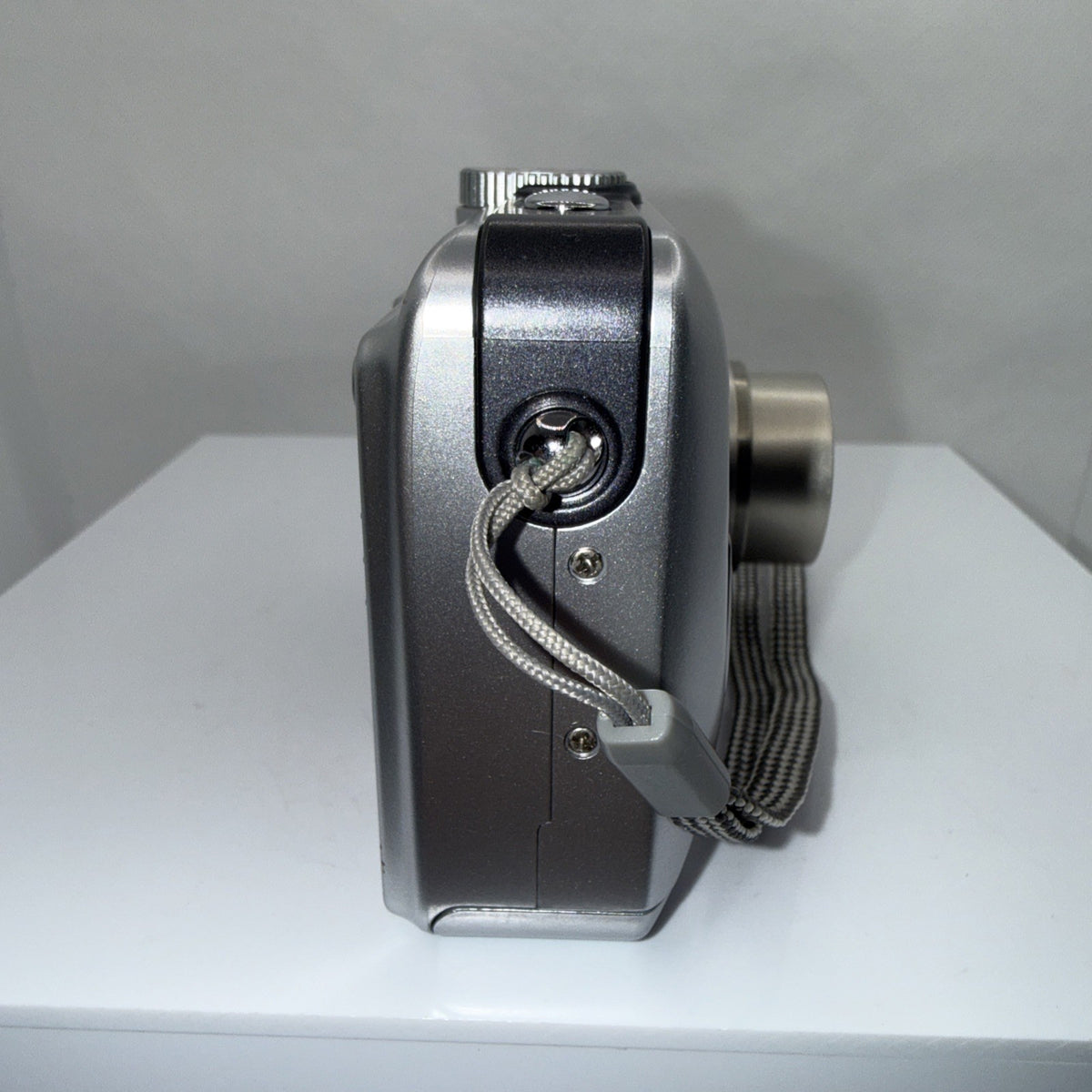 Vivitar 6324 6MP Digital Camera Tested Working + Charger Batteries Case 4GB VGC