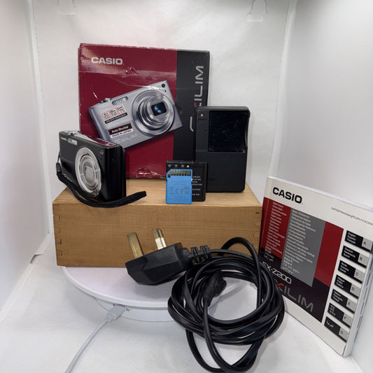 Casio Exilim EX-Z200 10.1MP Digital Camera Tested Boxed + Charger Battery SD VGC