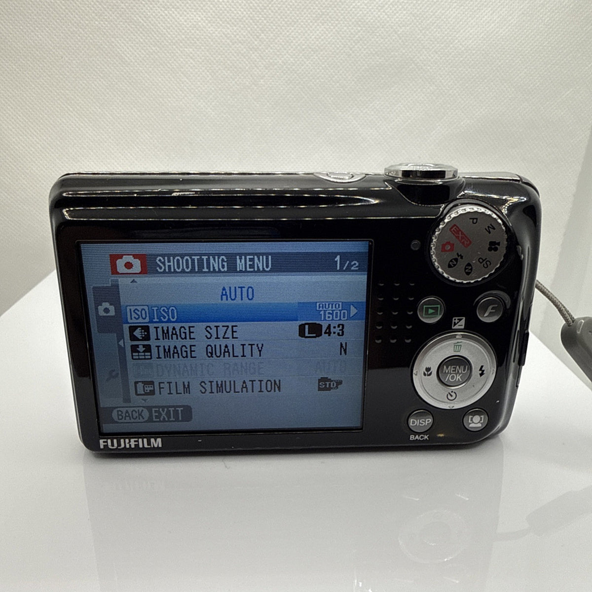 FujiFilm FinePix F72EXR 10MP Digital Camera Tested + Charger Battery 16GB SD