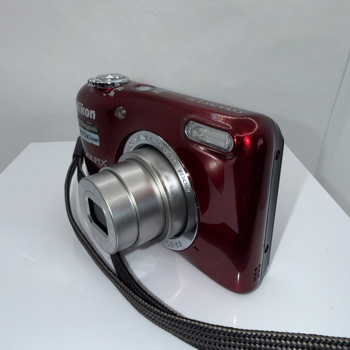 Nikon Coolpix L31 16.1MP Digital Camera Tested *Lens Flaps Missing - Full Kit