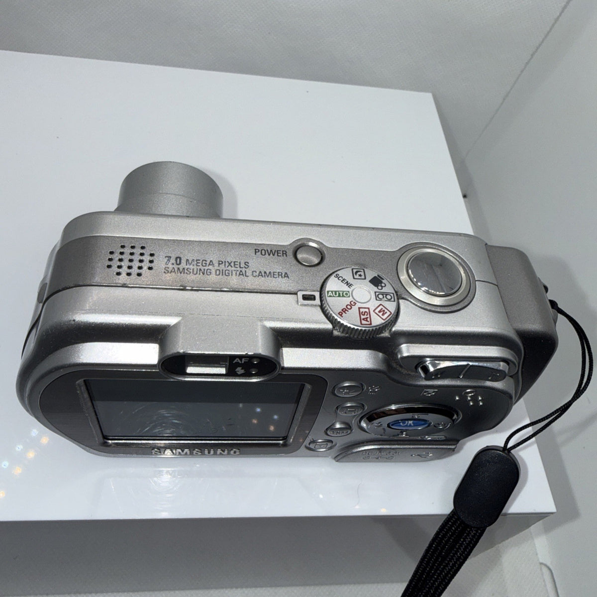 Samsung Digimax A7 7MP Digital Camera Tested Working + Batteries Charger 2GB SD