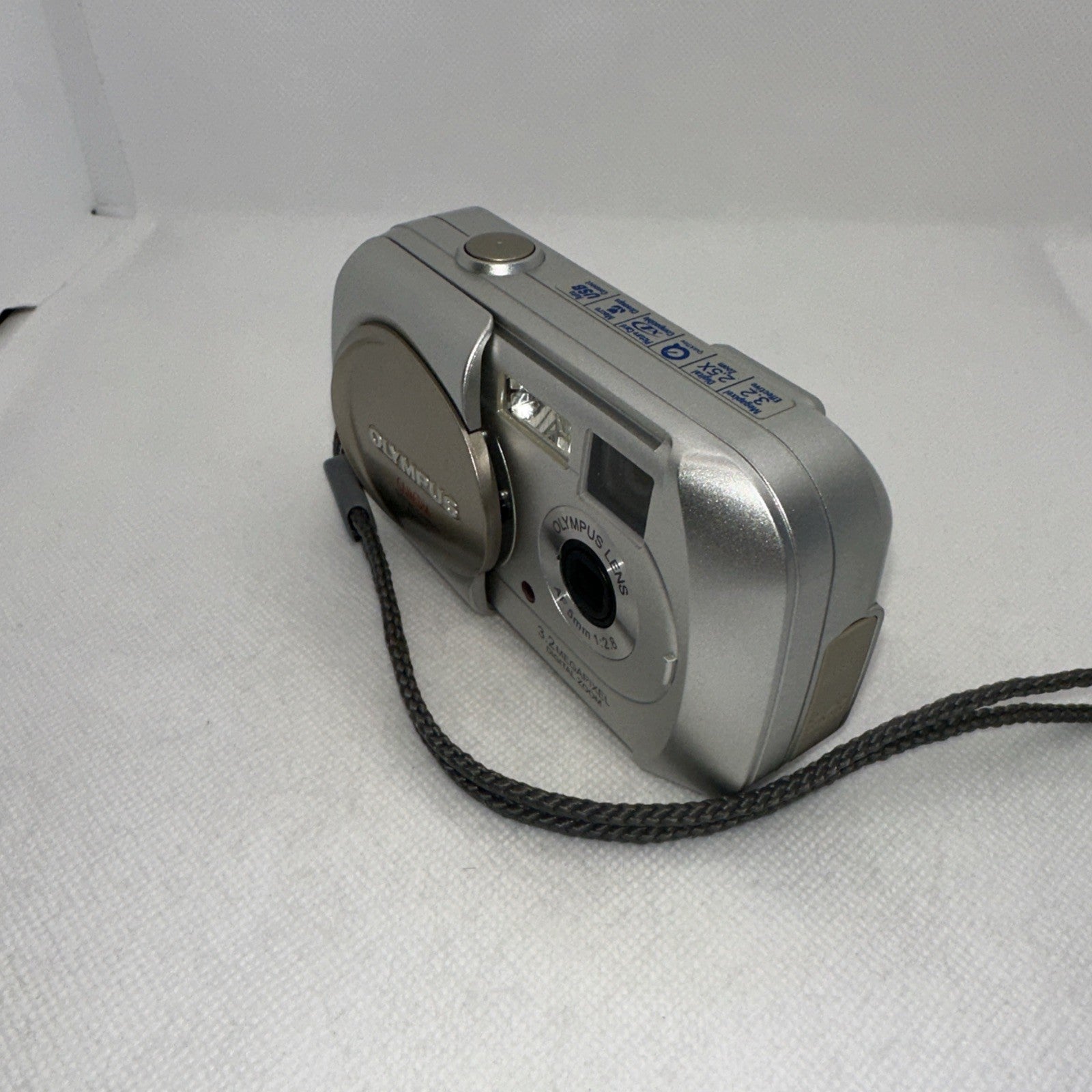 Olympus Digital Camera Camedia D-395 2.0MP Tested Plus Batteries And XD Card3