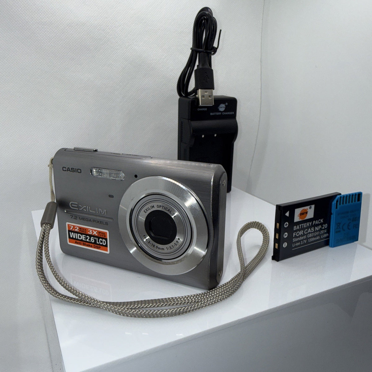 Casio Exilim EX-Z75 7.2MP Digital Camera Tested Working Full Kit Ready To Use